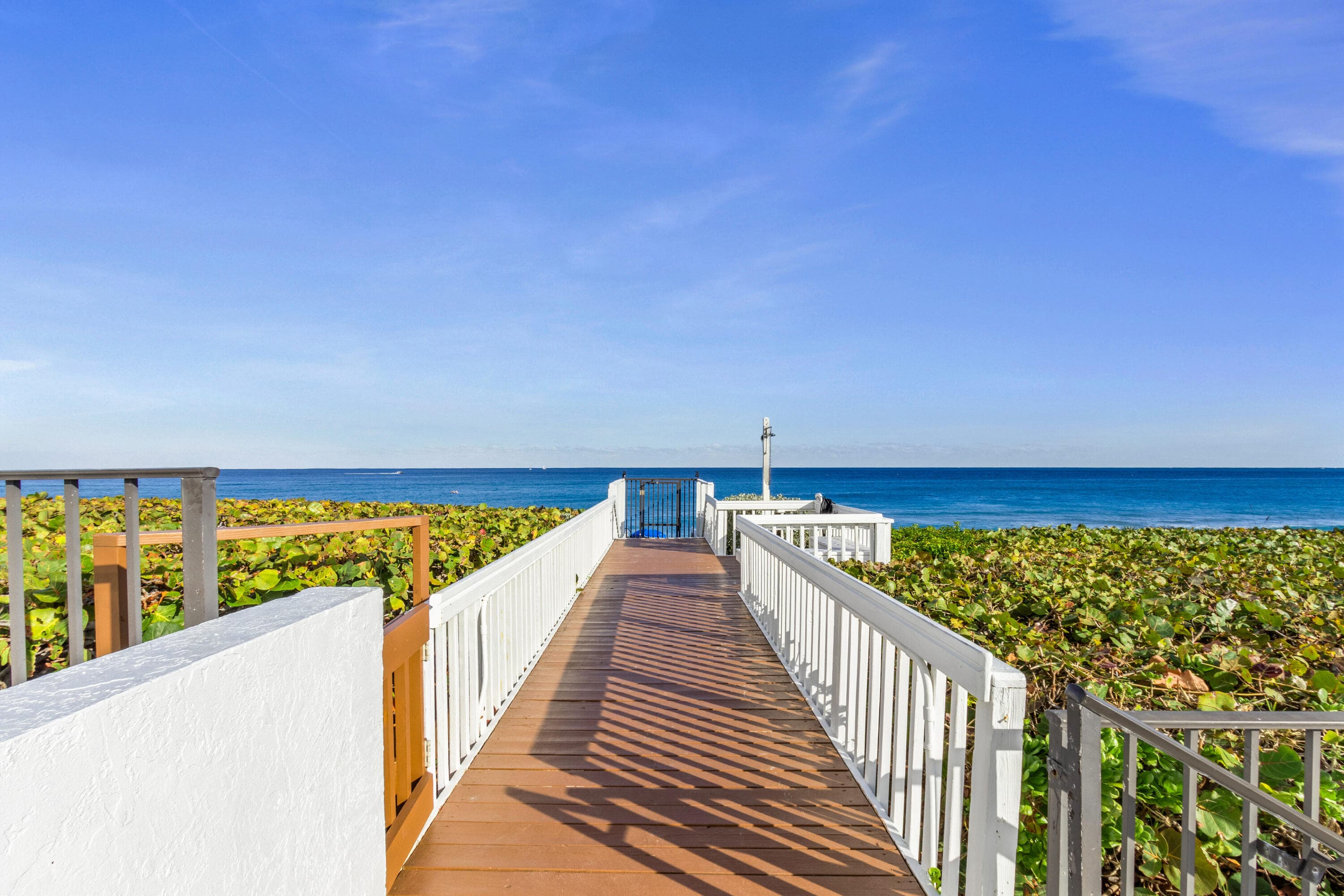 250 S Ocean 4e Boulevard 4-e, Boca Raton, FL 33432 — photo 31 of 63