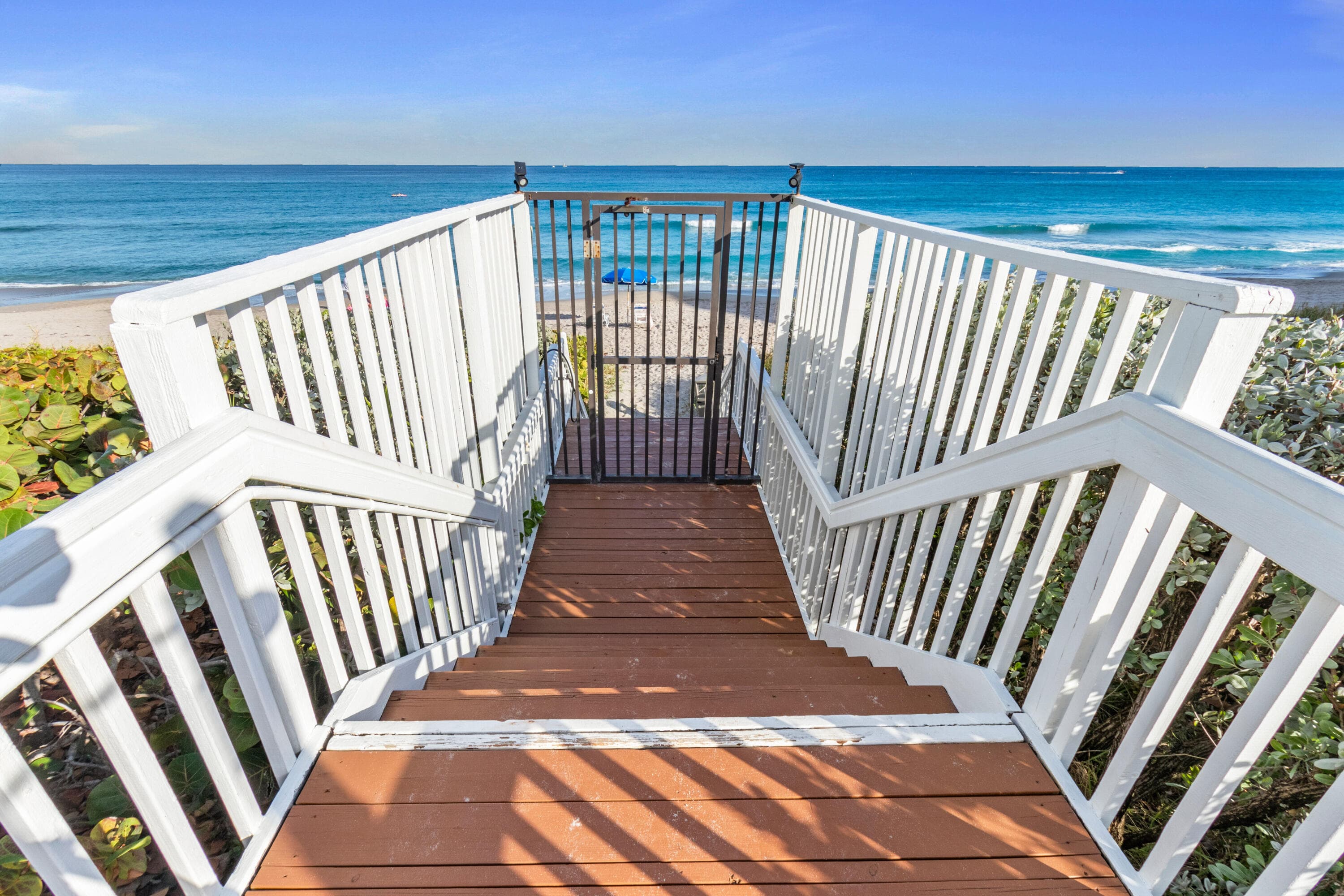 250 S Ocean 4e Boulevard 4-e, Boca Raton, FL 33432 — photo 32 of 63