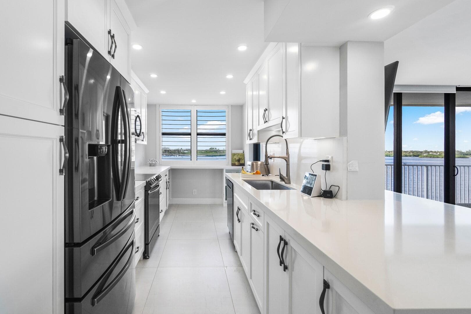 2860 S Ocean Boulevard 506, Palm Beach, FL 33480 — photo 7 of 35