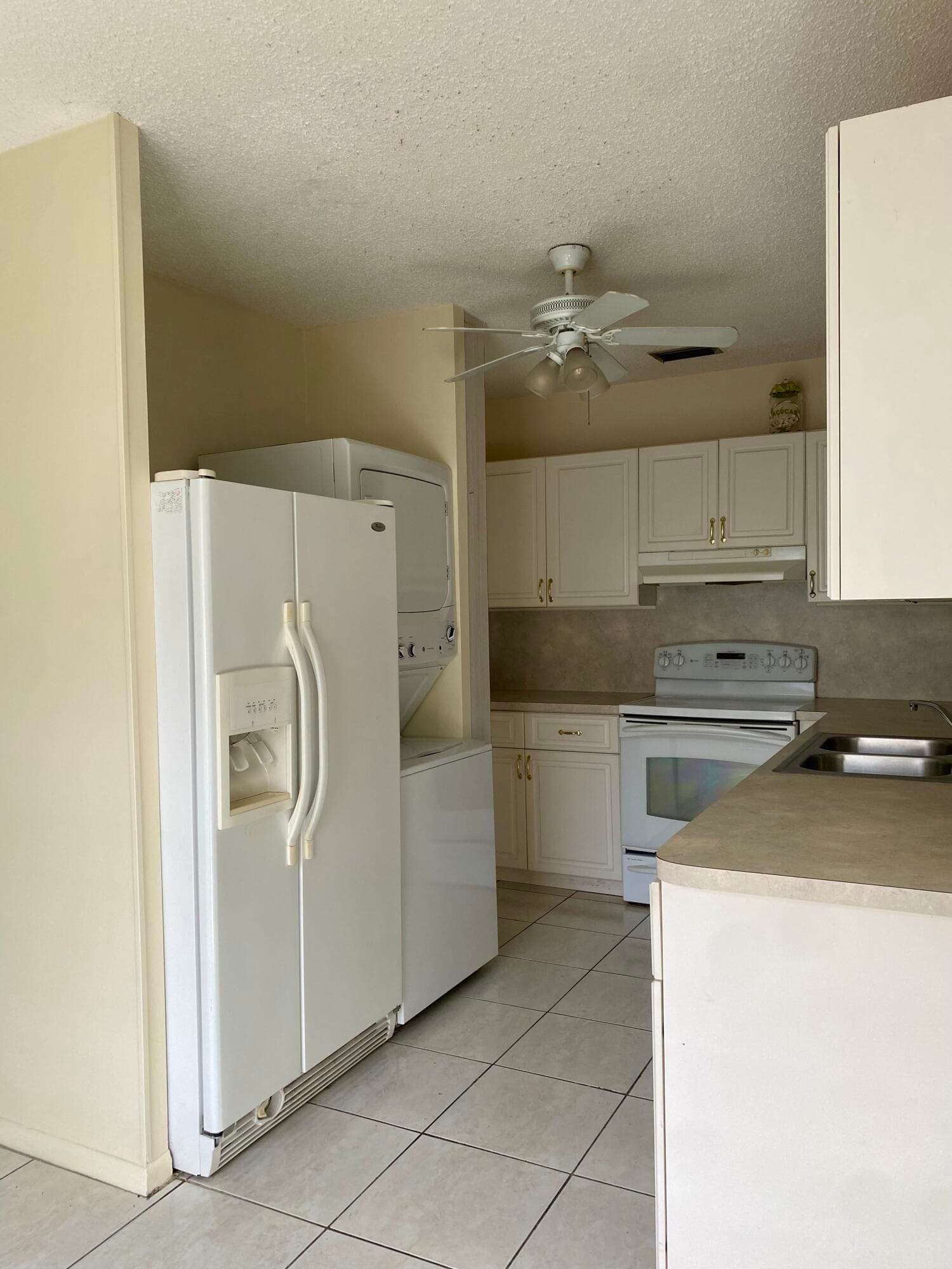 8665 Chevy Chase Drive 113, Boca Raton, FL 33433 — photo 14 of 42