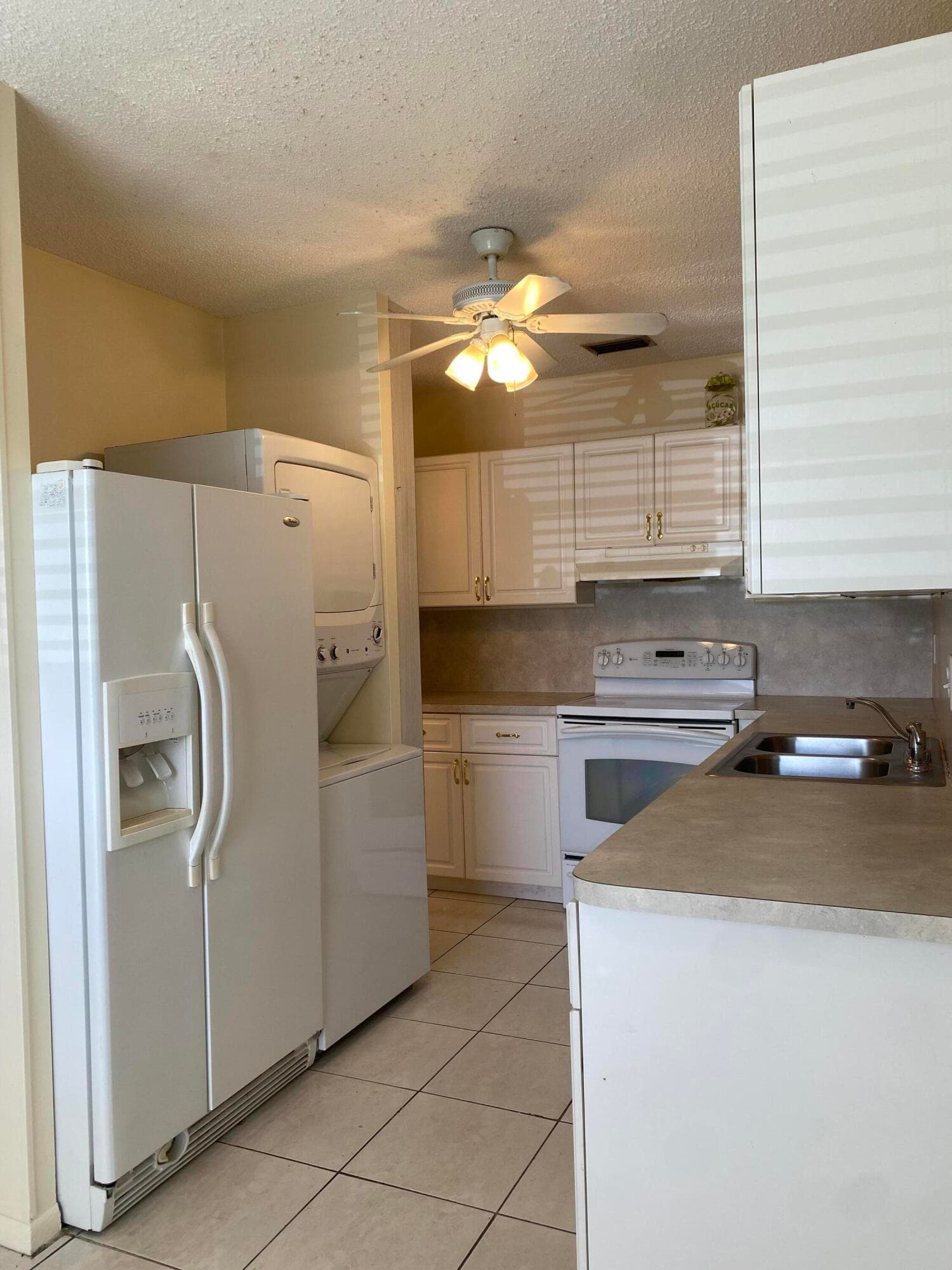 8665 Chevy Chase Drive 113, Boca Raton, FL 33433 — photo 32 of 42