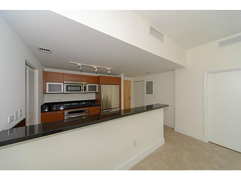 253 NE 2nd Street 2710, Miami, FL 33132 — photo 2 of 42