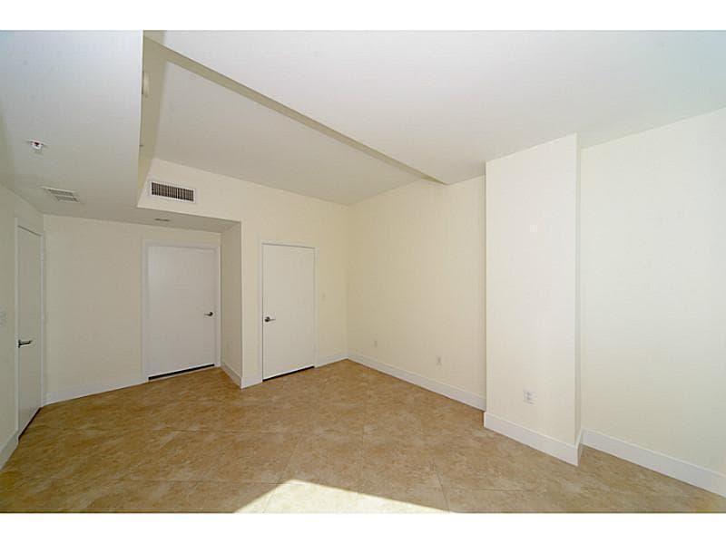 253 NE 2nd Street 2710, Miami, FL 33132 — photo 10 of 42