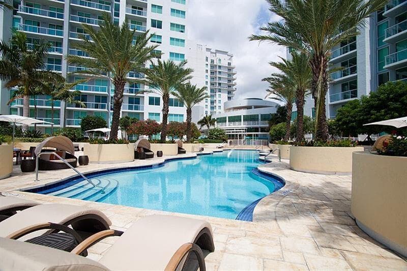 253 NE 2nd Street 2710, Miami, FL 33132 — photo 33 of 42