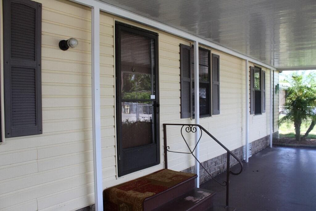 1163 20th Street, Okeechobee, FL 34974 — photo 1 of 20