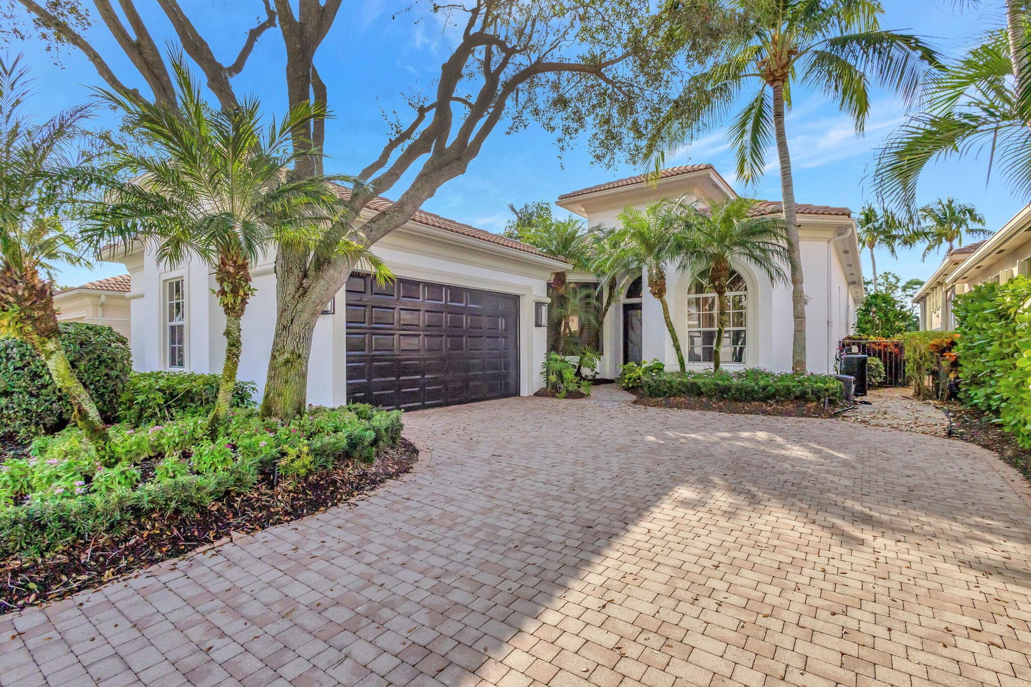 162 Esperanza Way, Palm Beach Gardens, FL 33418 — photo 4 of 131