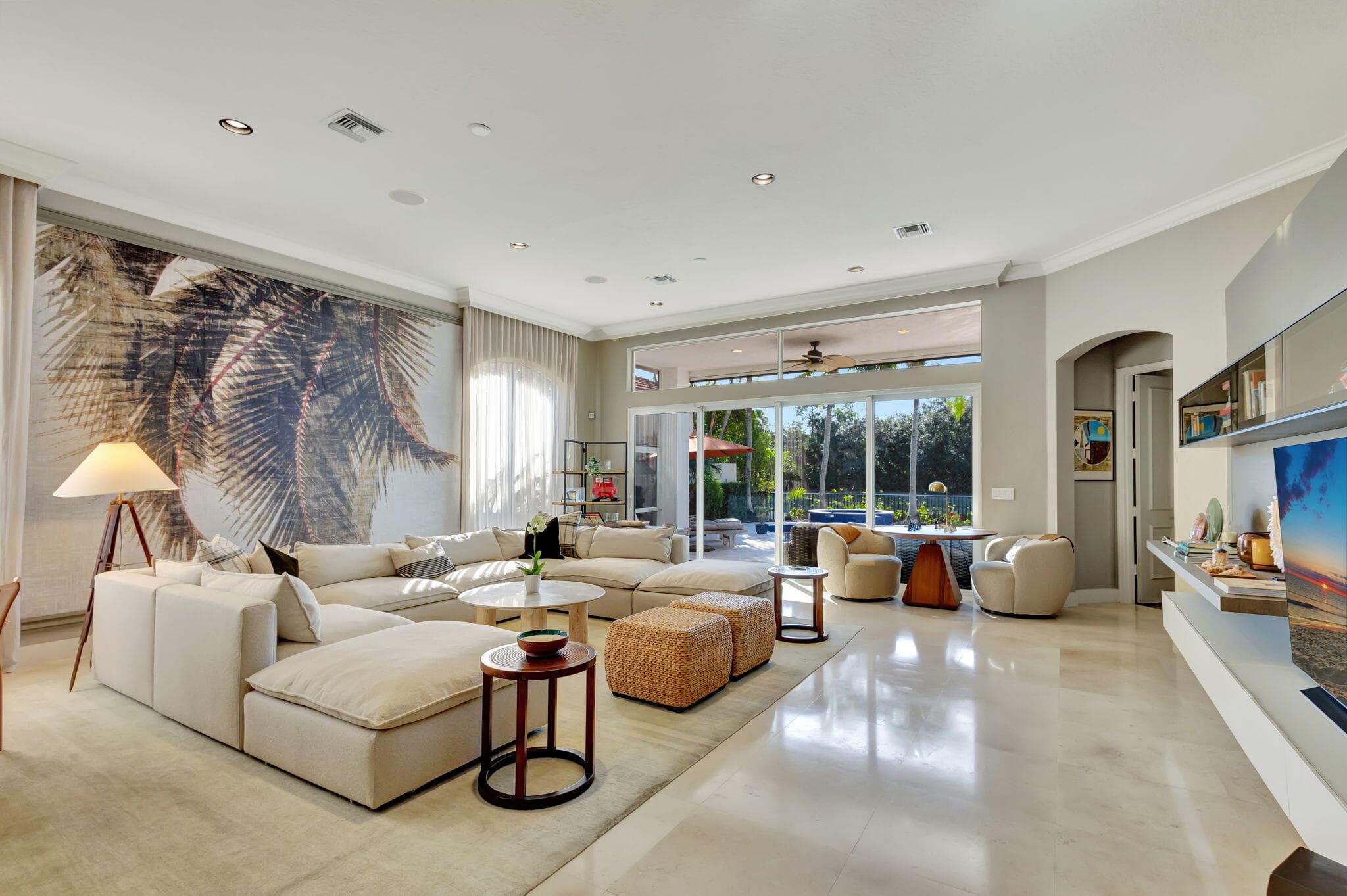 162 Esperanza Way, Palm Beach Gardens, FL 33418 — photo 14 of 131
