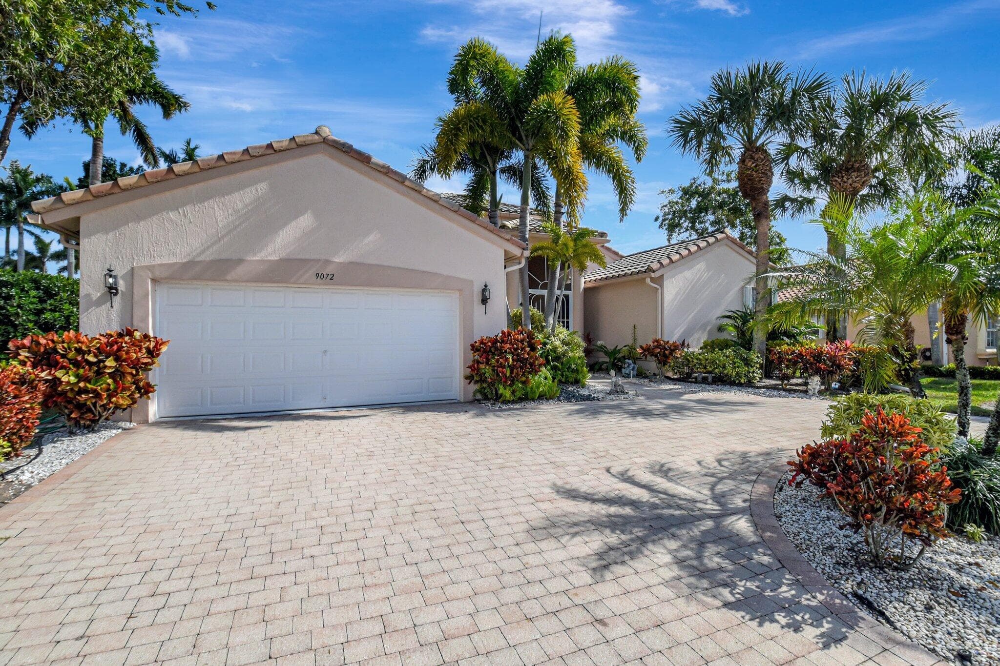 9072 Padova Drive, Boynton Beach, FL 33472 — photo 2 of 44