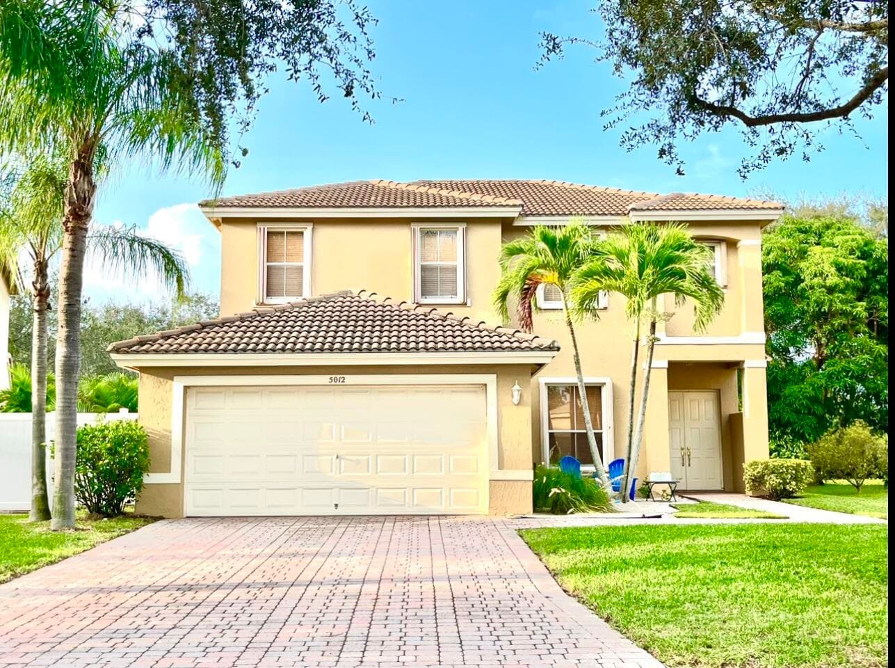 5012 Victoria Circle, West Palm Beach, FL 33409 — photo 1 of 27