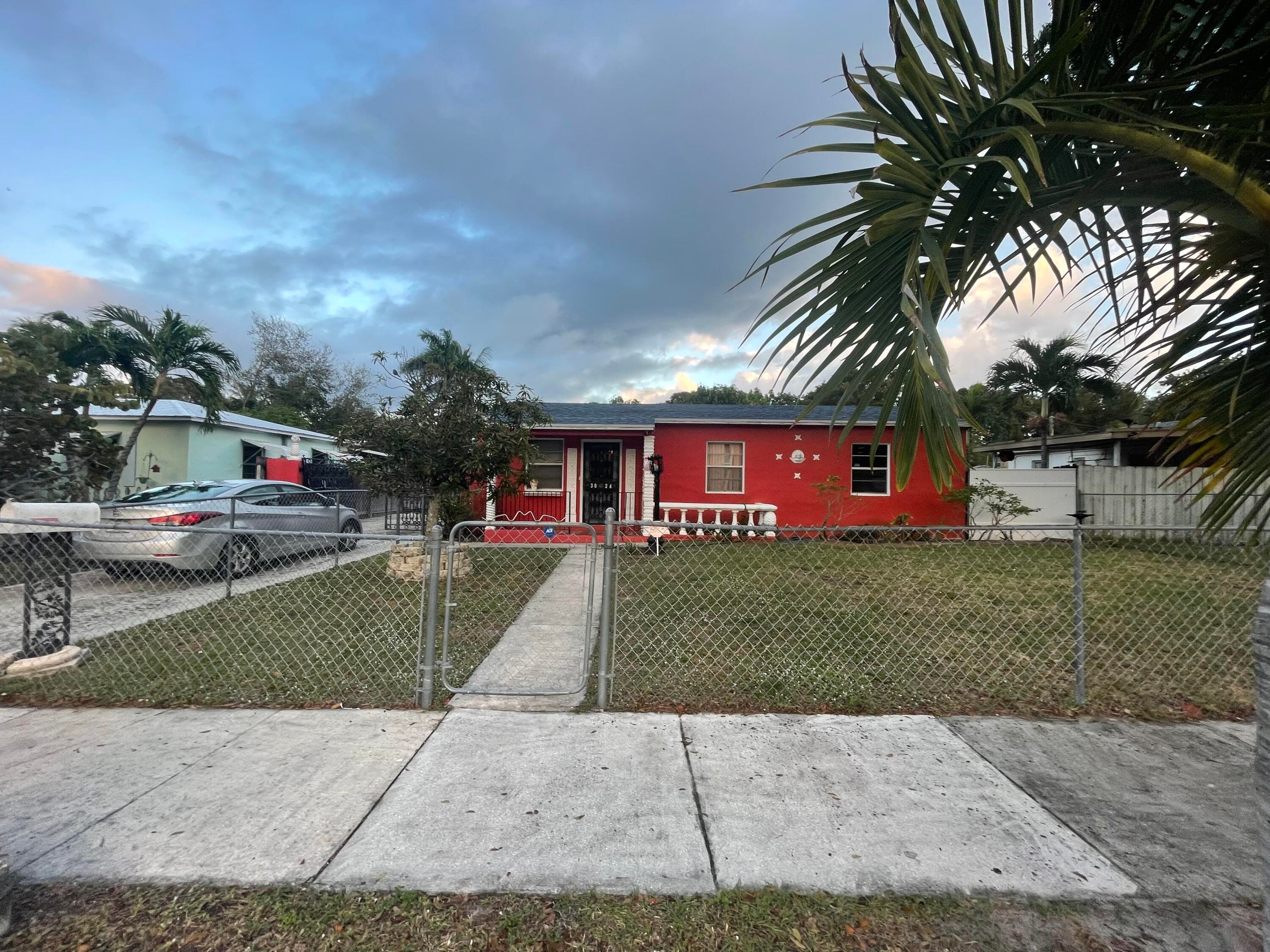 3024 Glenwood Road, West Palm Beach, FL 33405 — photo 1 of 38