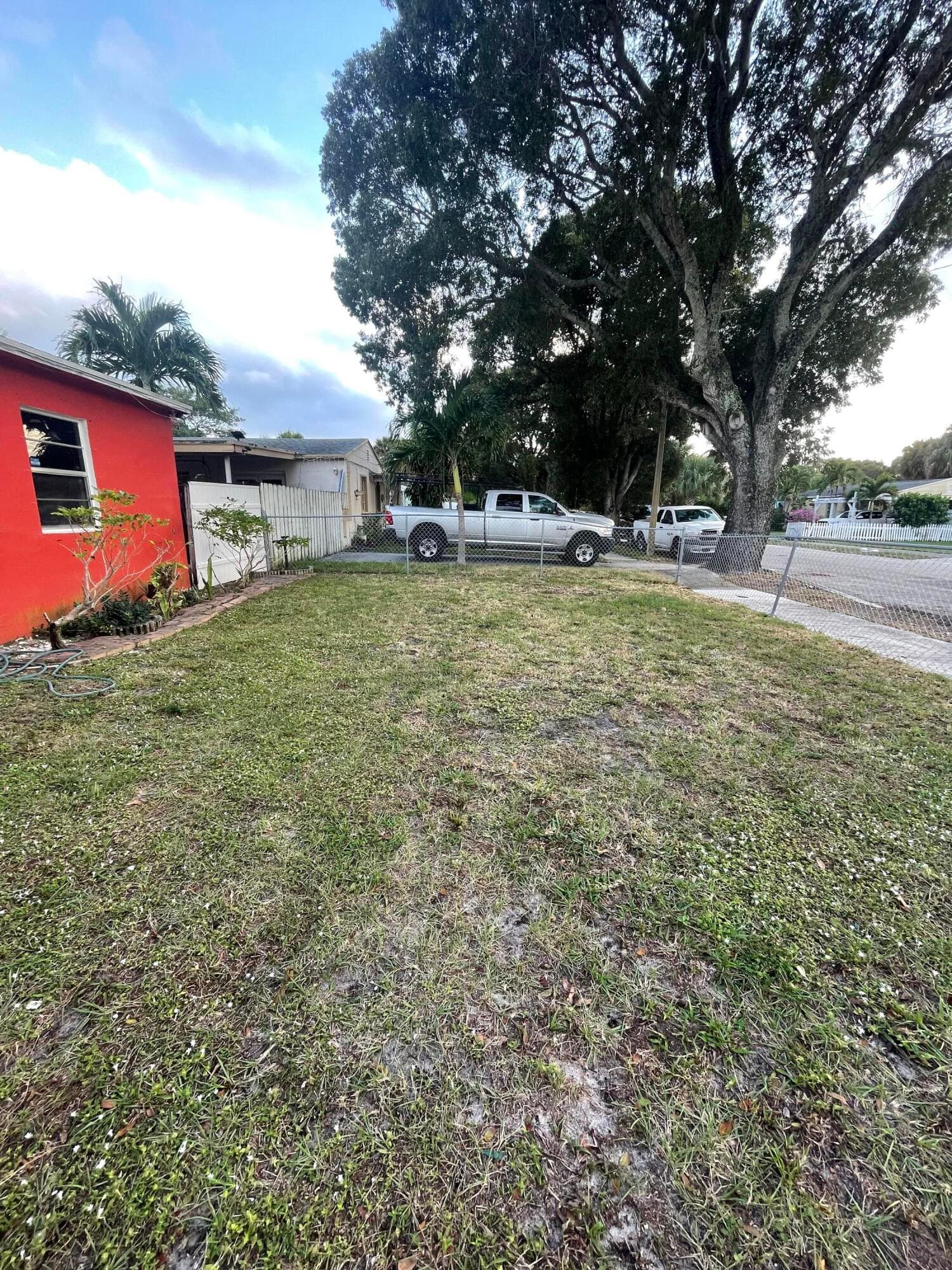 3024 Glenwood Road, West Palm Beach, FL 33405 — photo 3 of 38