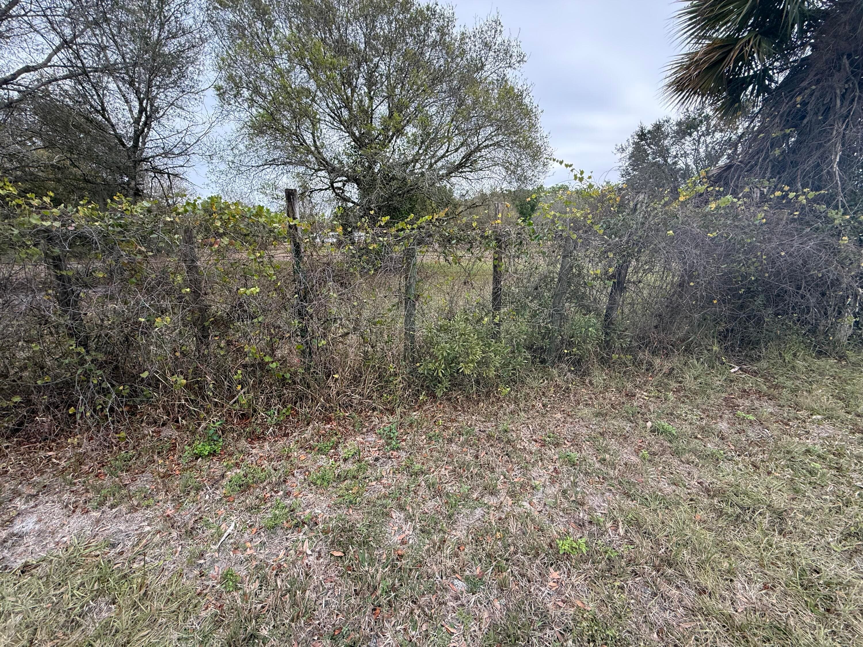 754 Hunting Club Avenue, Clewiston, FL 33440 — photo 23 of 33
