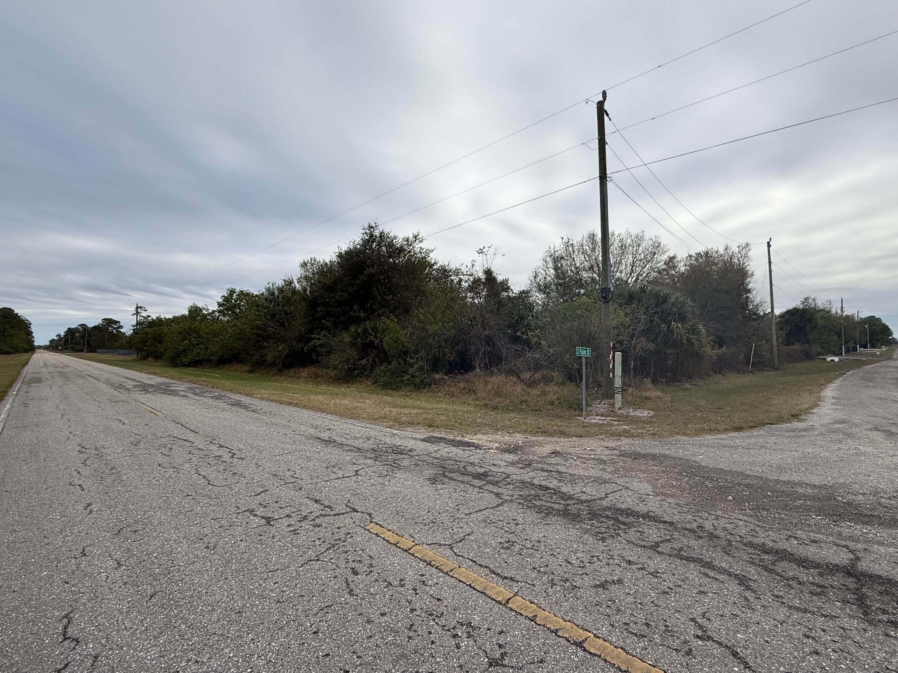 754 Hunting Club Avenue, Clewiston, FL 33440 — photo 30 of 33