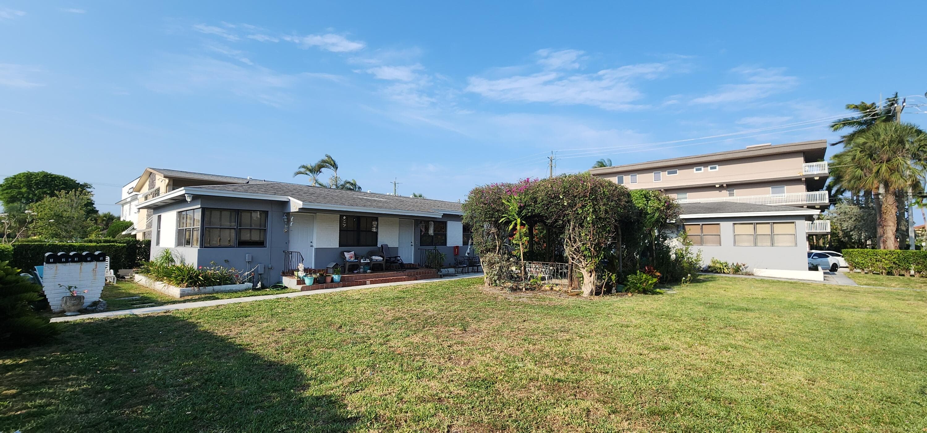 130 S Lakeside 1 Drive, Lake Worth Beach, FL 33460 — photo 27 of 41