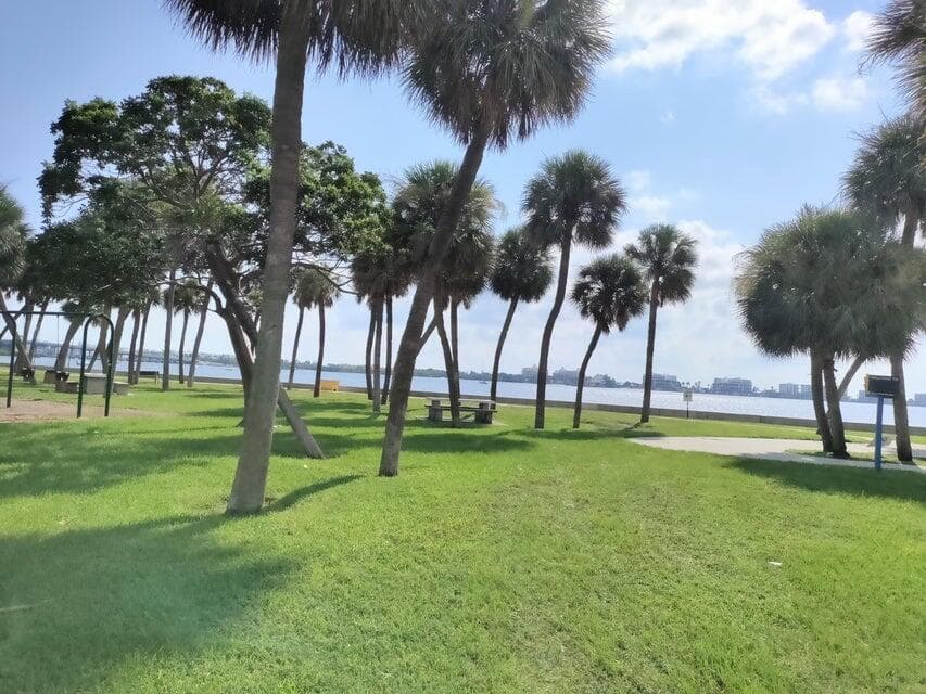 130 S Lakeside 1 Drive, Lake Worth Beach, FL 33460 — photo 38 of 41