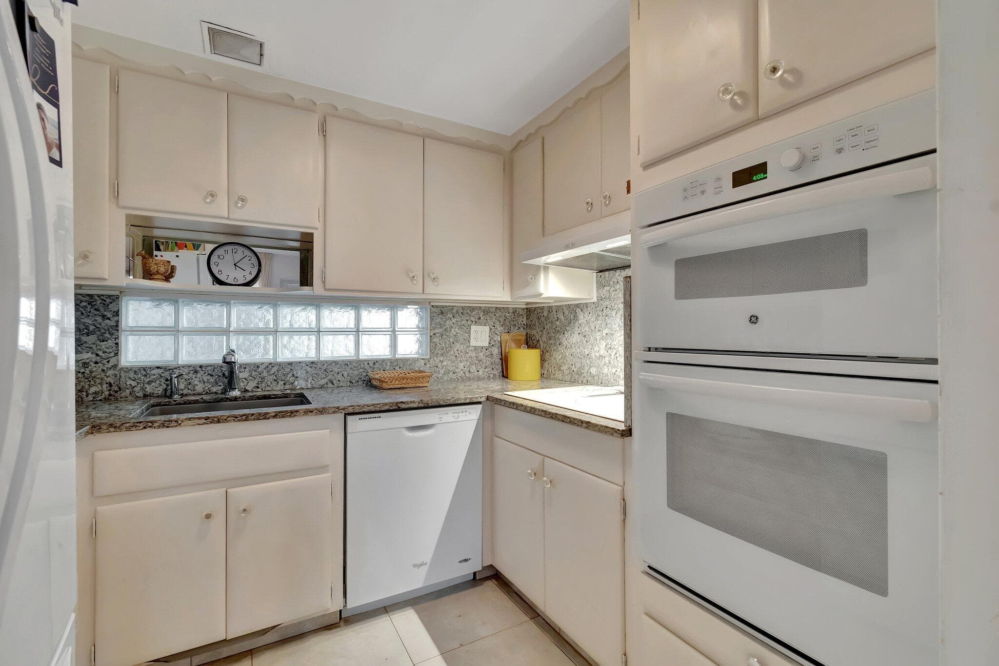 2711 S Ocean 0020 Boulevard 2, Highland Beach, FL 33487 — photo 17 of 44
