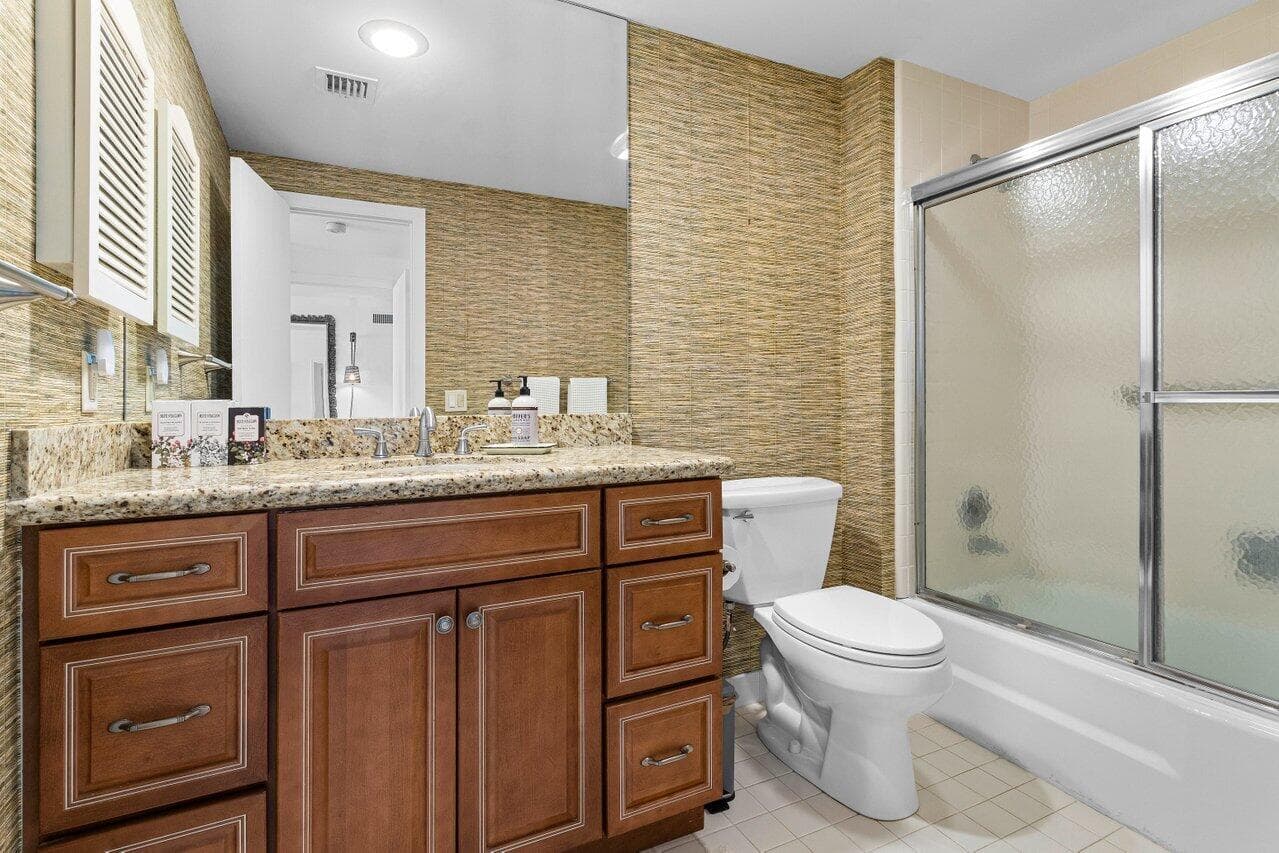 200 Little Club Road 10, Gulf Stream, FL 33483 — photo 17 of 20