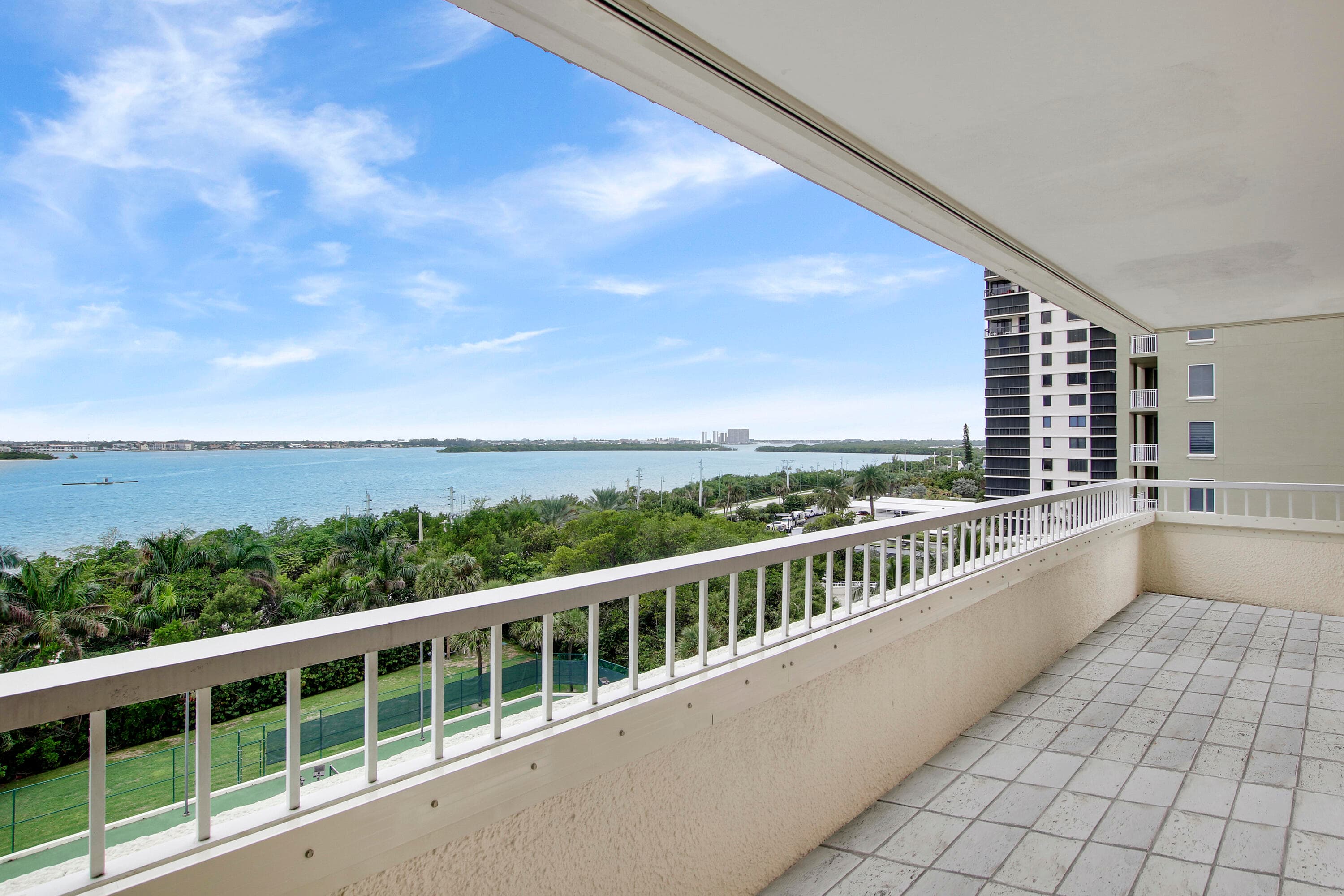 5280 N Ocean Drive 4d, Singer Island, FL 33404 — photo 9 of 40