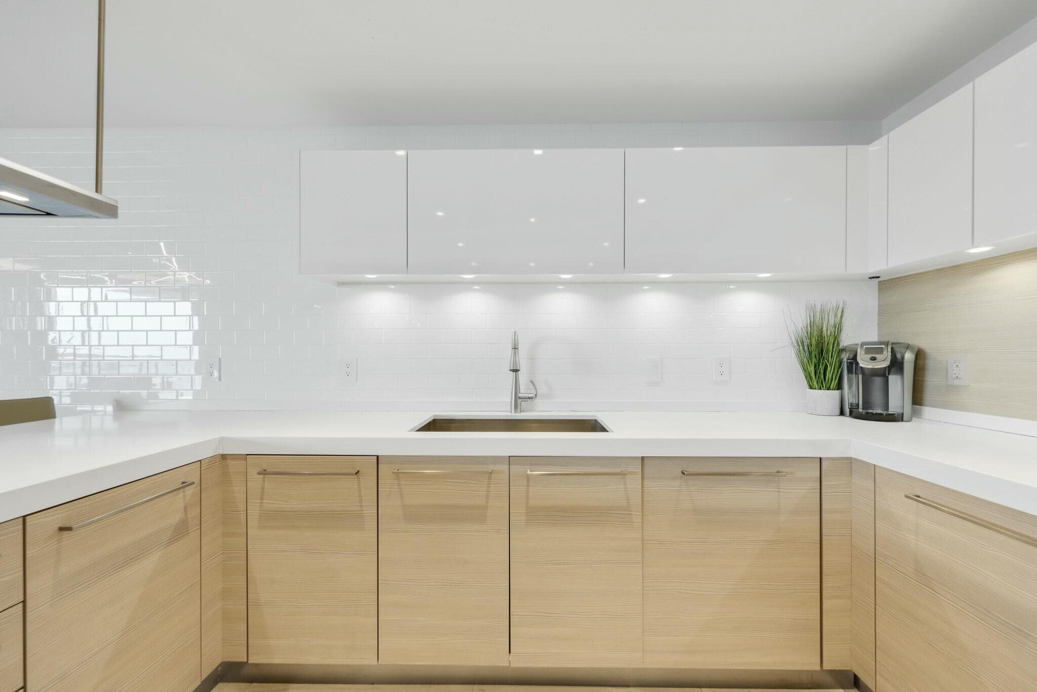17301 Biscayne Boulevard 707, North Miami Beach, FL 33160 — photo 11 of 62