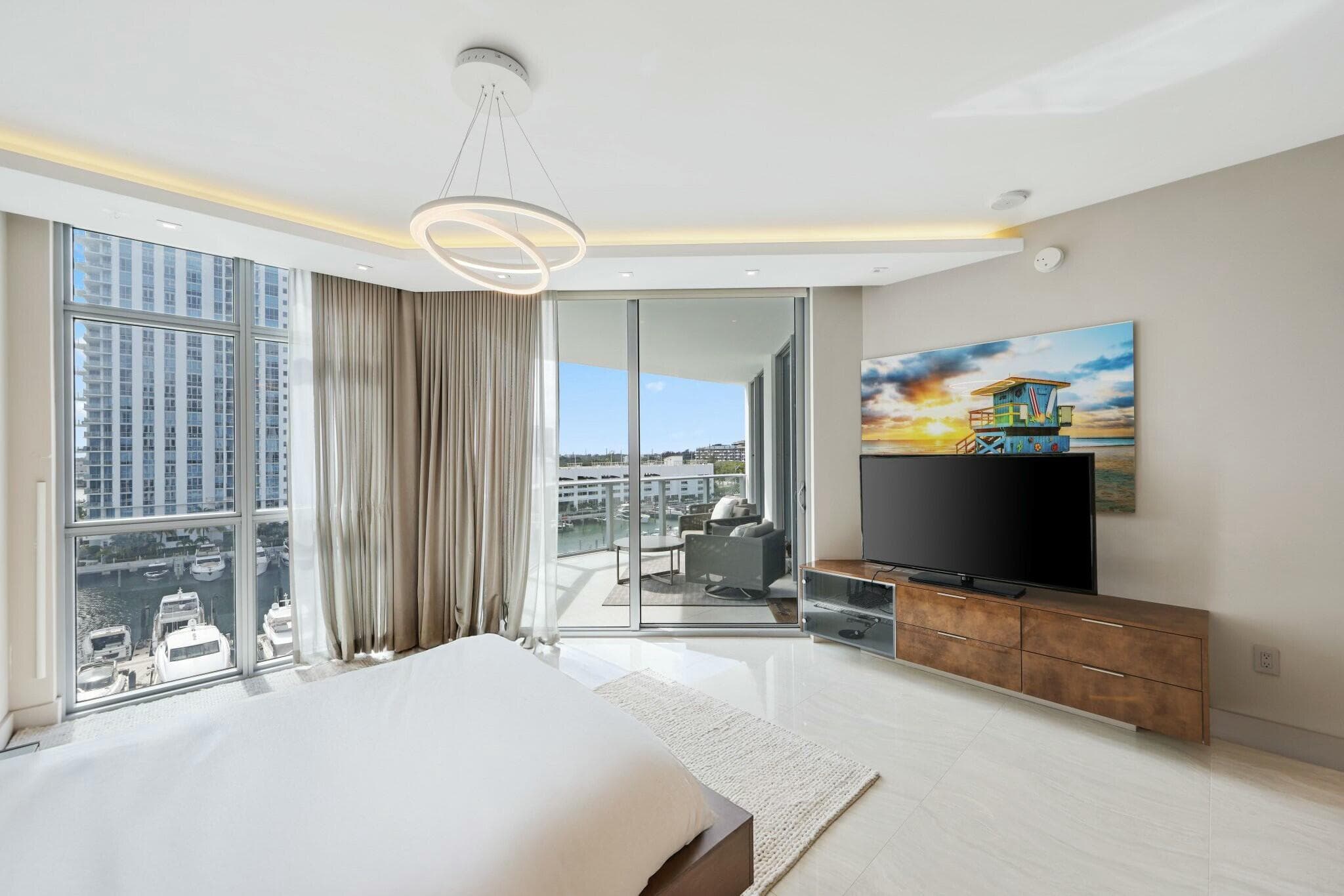 17301 Biscayne Boulevard 707, North Miami Beach, FL 33160 — photo 26 of 62