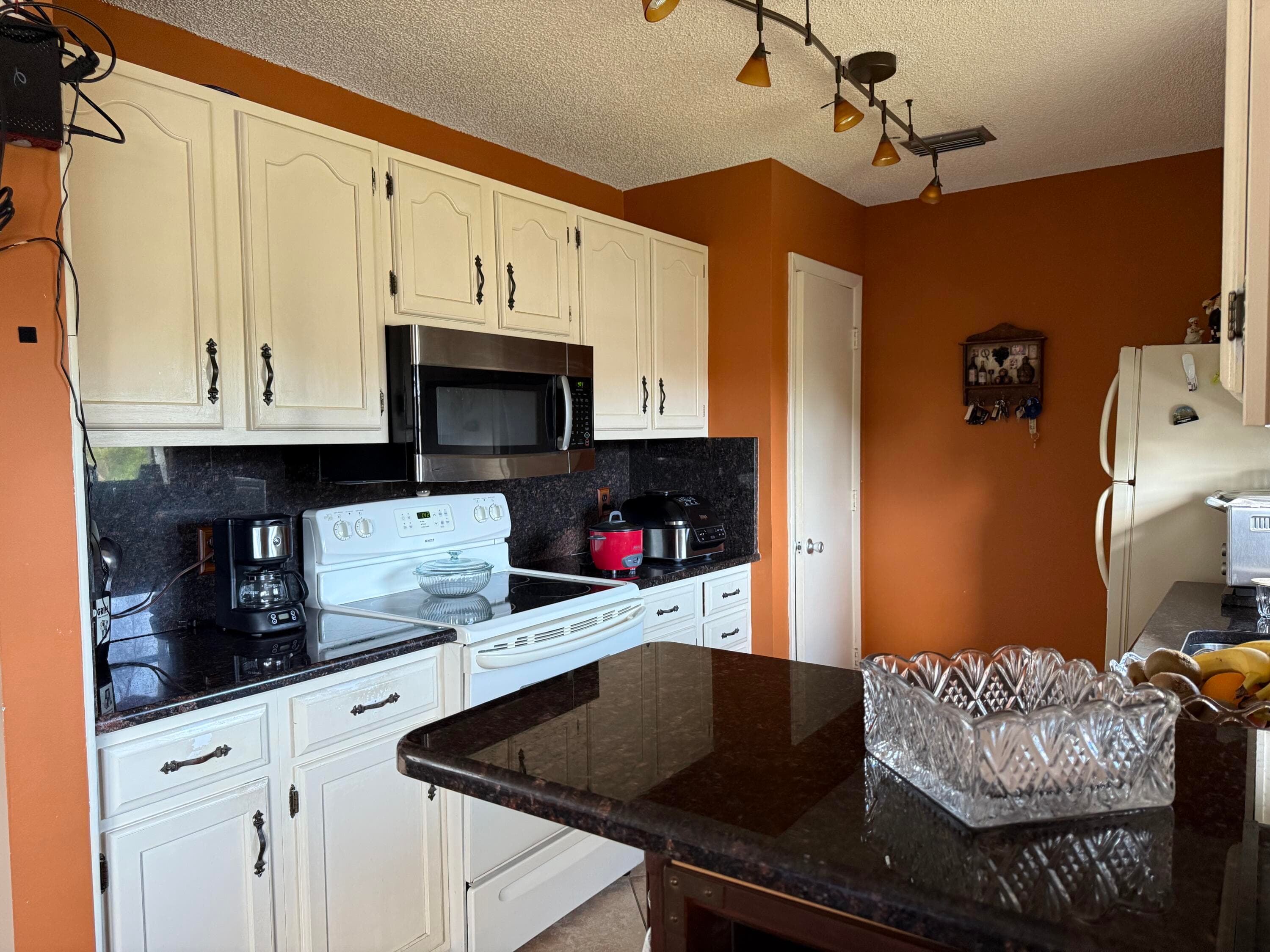 29 Lake Vista Trail 201, Port St. Lucie, FL 34952 — photo 10 of 20
