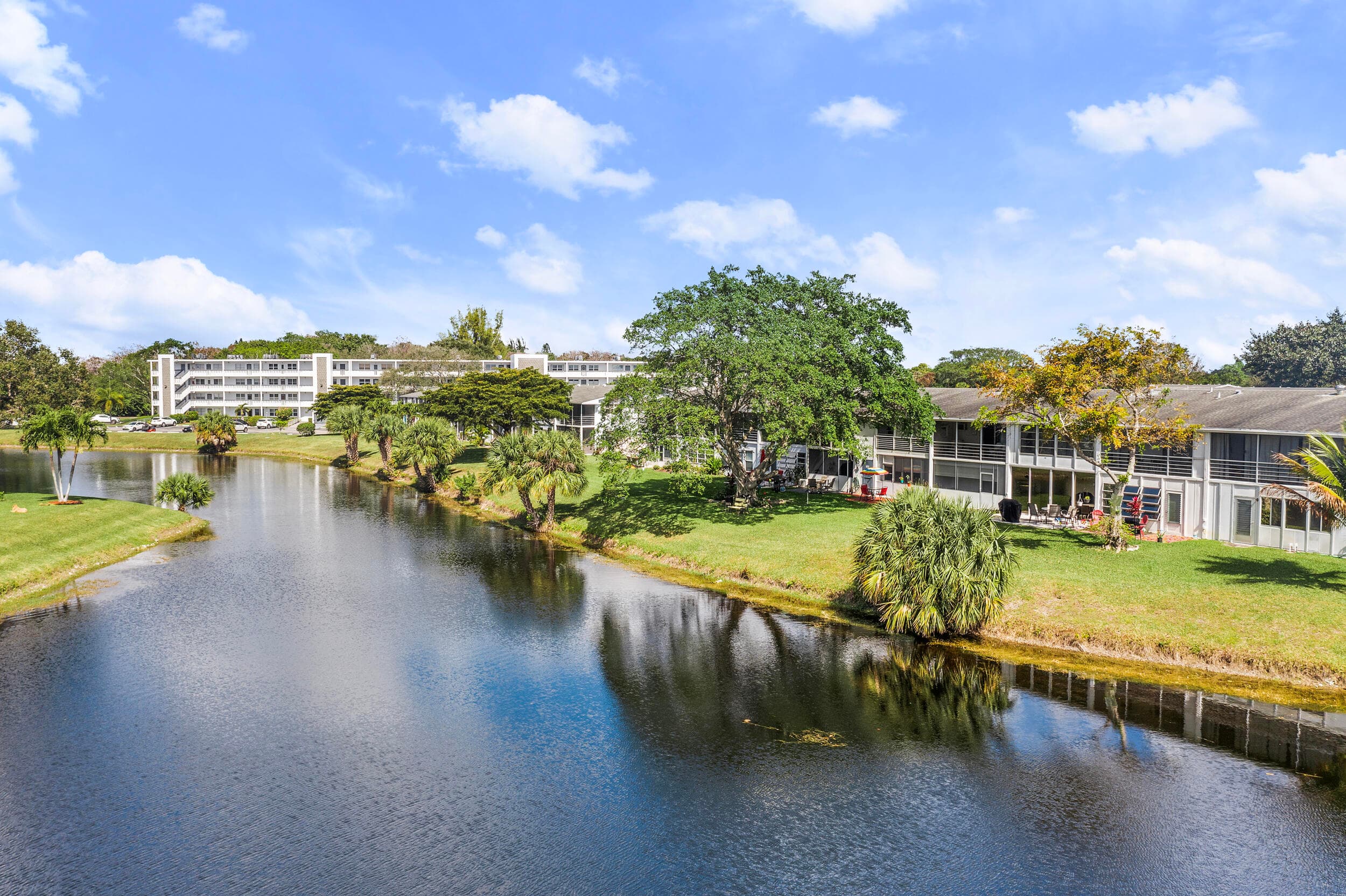 97 Oakridge H 97, Deerfield Beach, FL 33442 — photo 4 of 30
