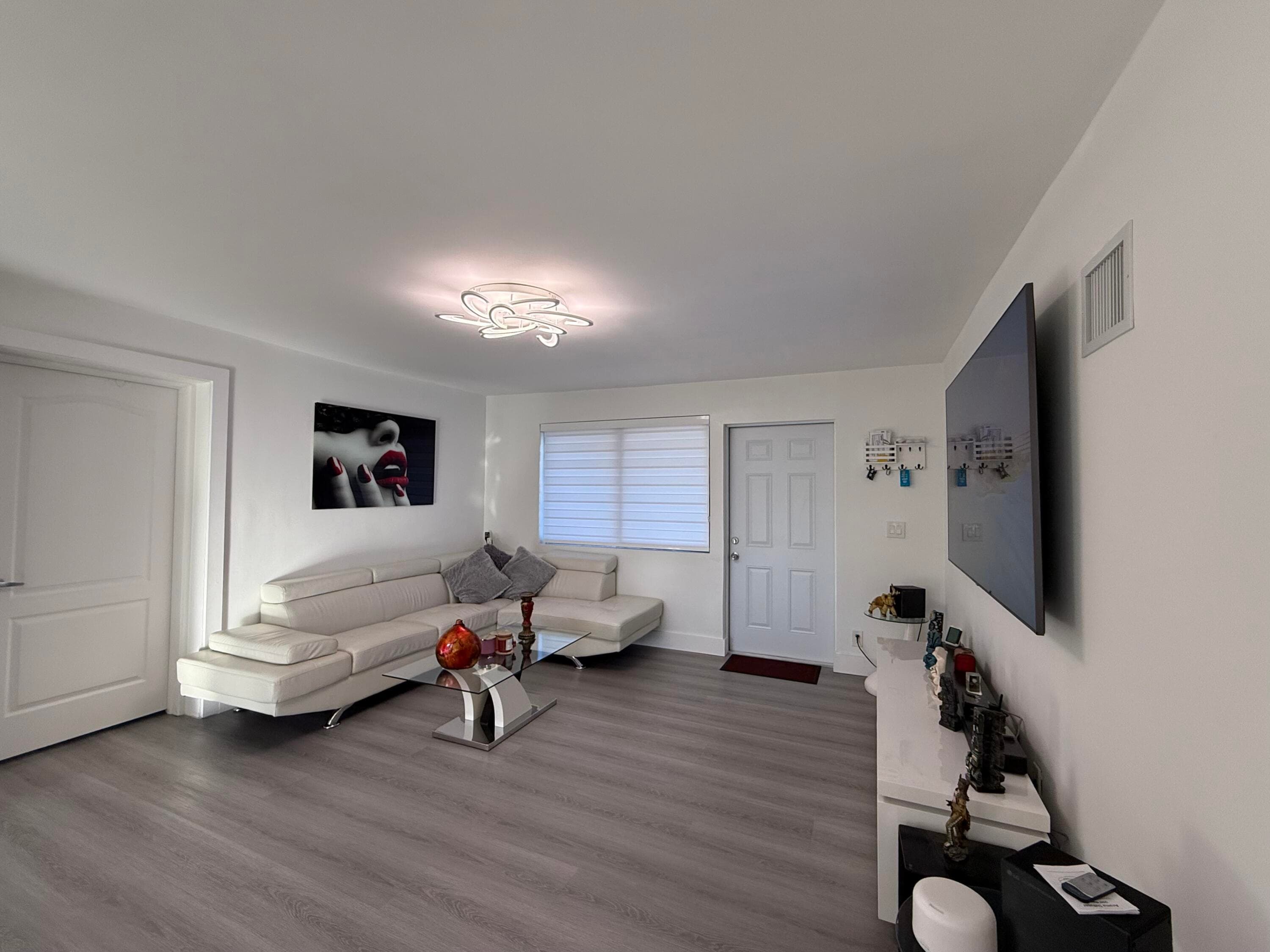 303 NW 28 Way, Fort Lauderdale, FL 33311 — photo 5 of 33