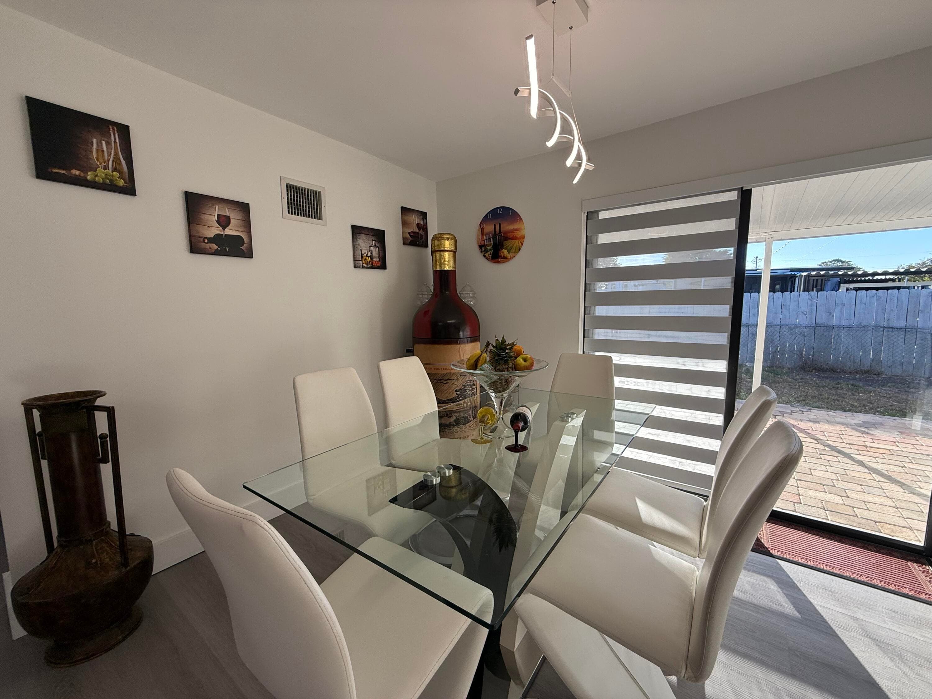 303 NW 28 Way, Fort Lauderdale, FL 33311 — photo 6 of 33