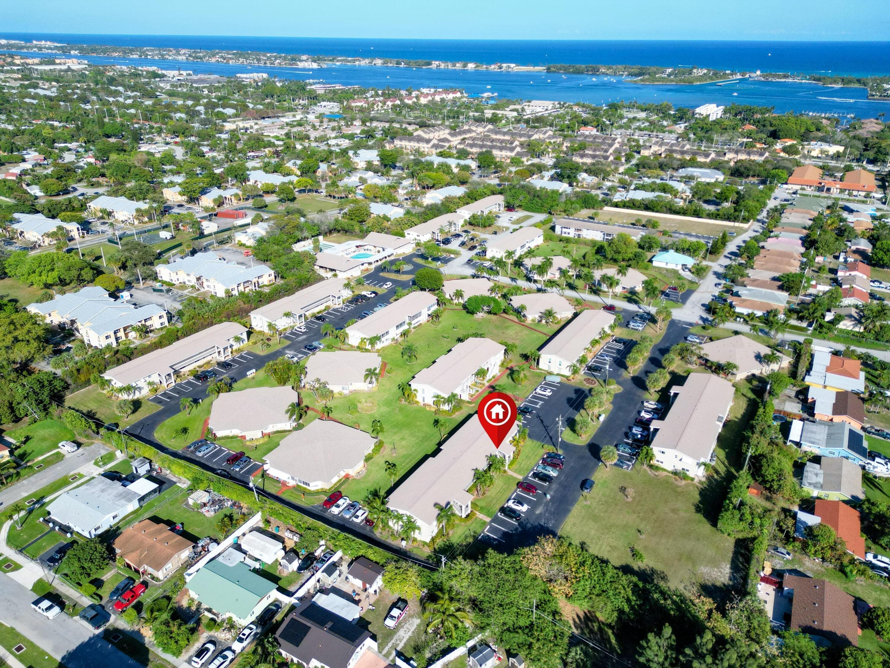 301 Circle Drive S 103, Boynton Beach, FL 33435 — photo 4 of 35