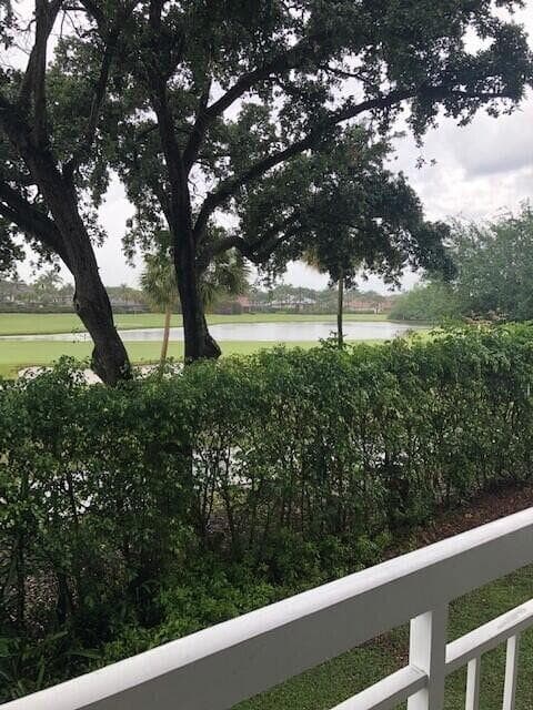 2811 Village Boulevard 202, West Palm Beach, FL 33409 — photo 3 of 10