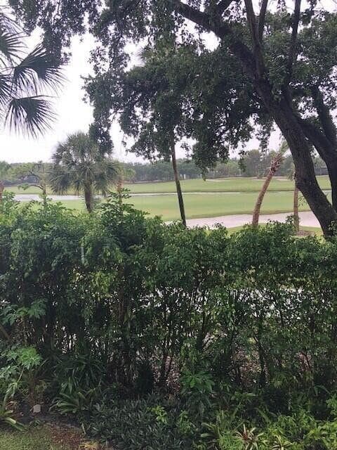 2811 Village Boulevard 202, West Palm Beach, FL 33409 — photo 4 of 10