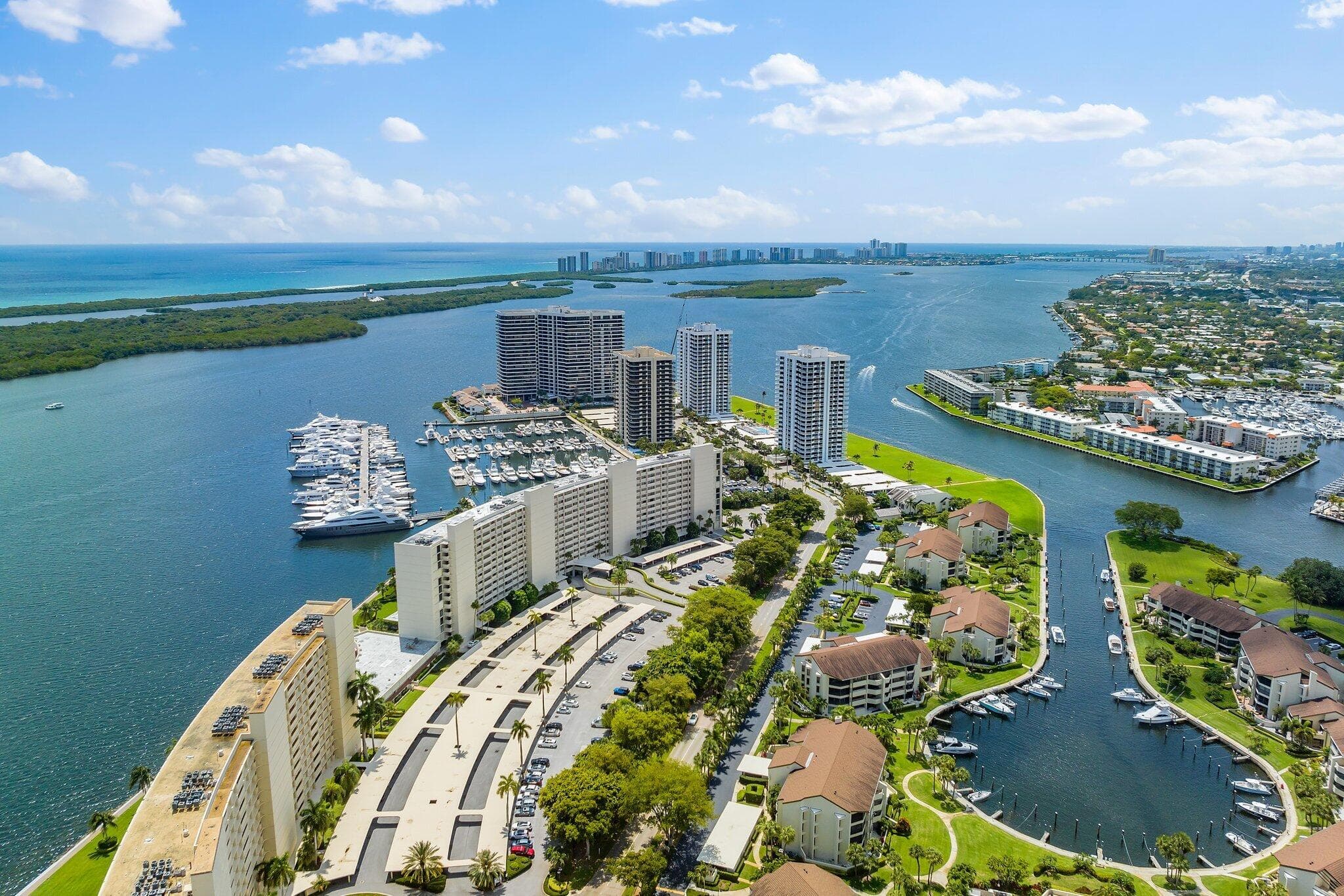 134 Lakeshore Drive 316, North Palm Beach, FL 33408 — photo 2 of 30