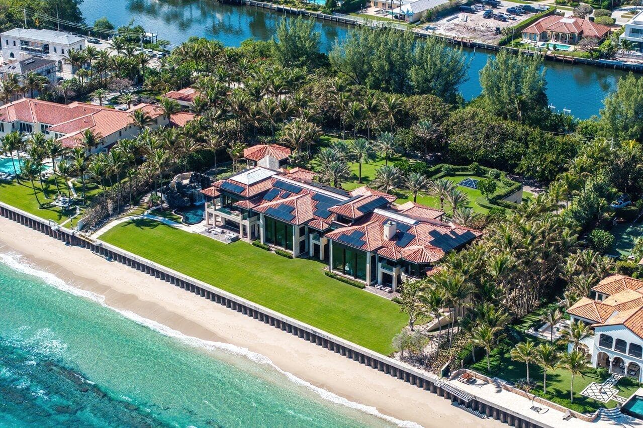 Aerial view of an ocean-to-Intracoastal estate in Manalapan