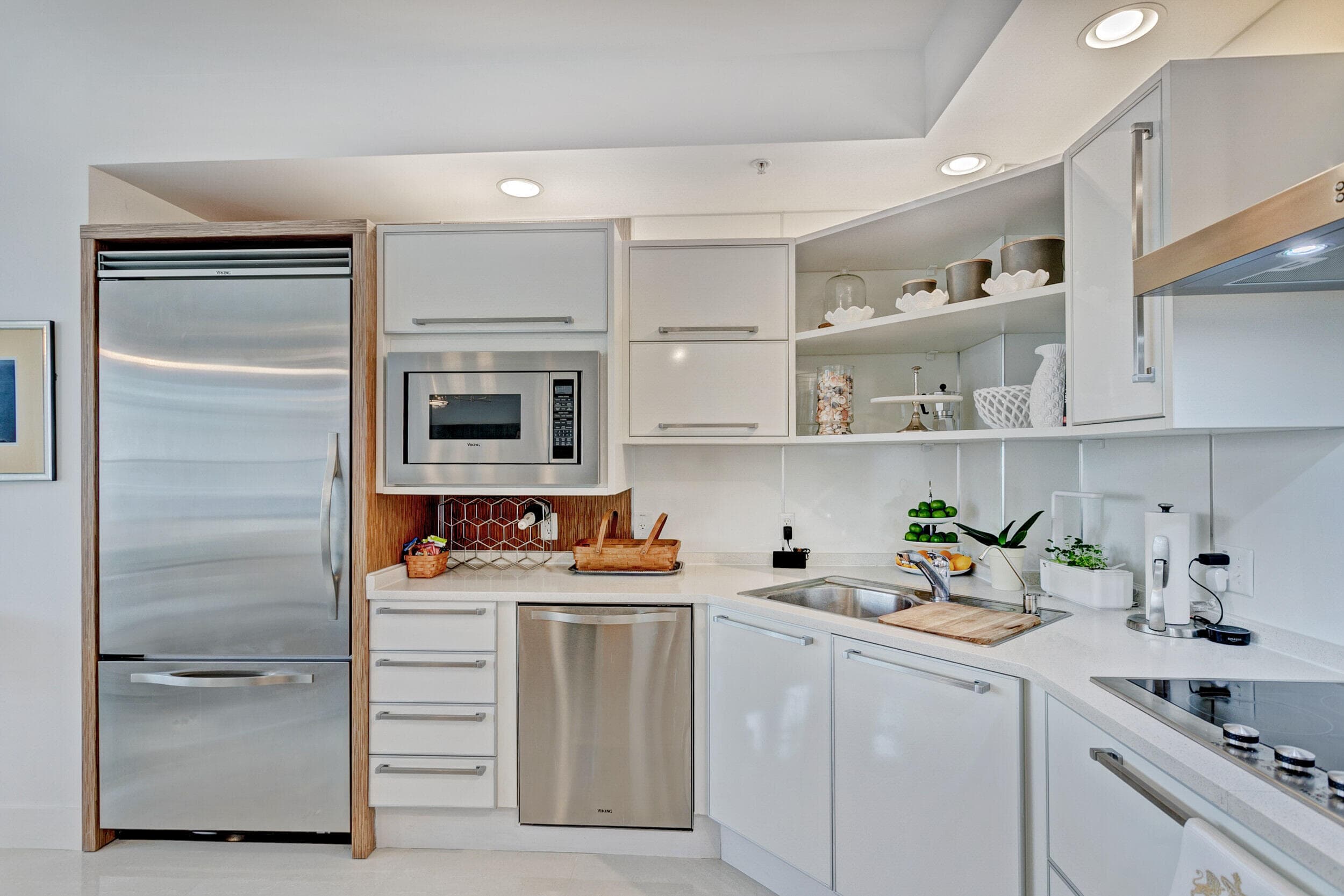 155 S Ocean Avenue 205, Palm Beach Shores, FL 33404 — photo 16 of 172