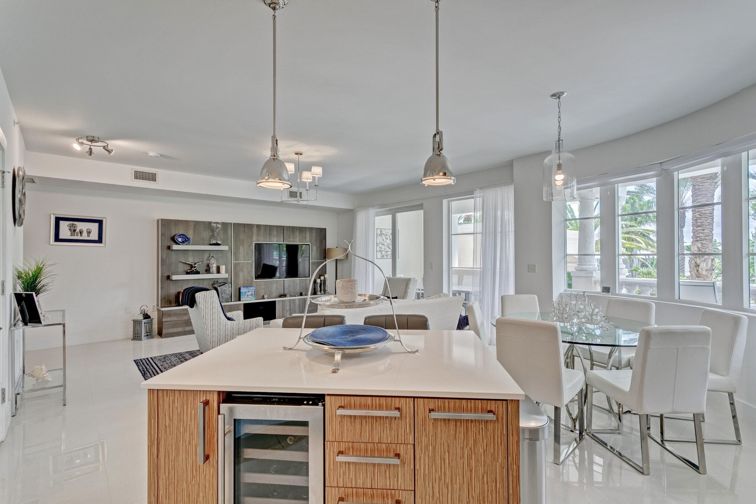 155 S Ocean Avenue 205, Palm Beach Shores, FL 33404 — photo 19 of 172
