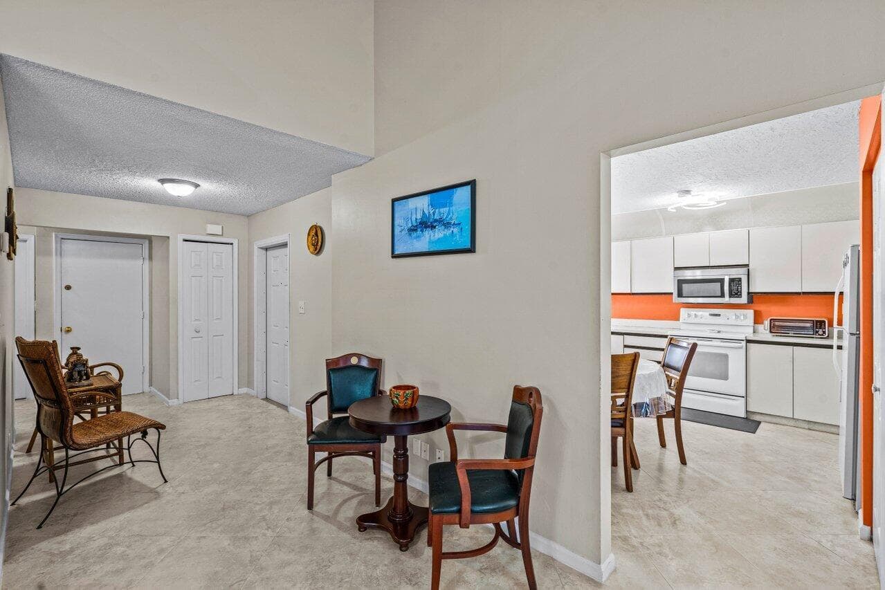 2195 NW 14th Street, Delray Beach, FL 33445 — photo 7 of 44