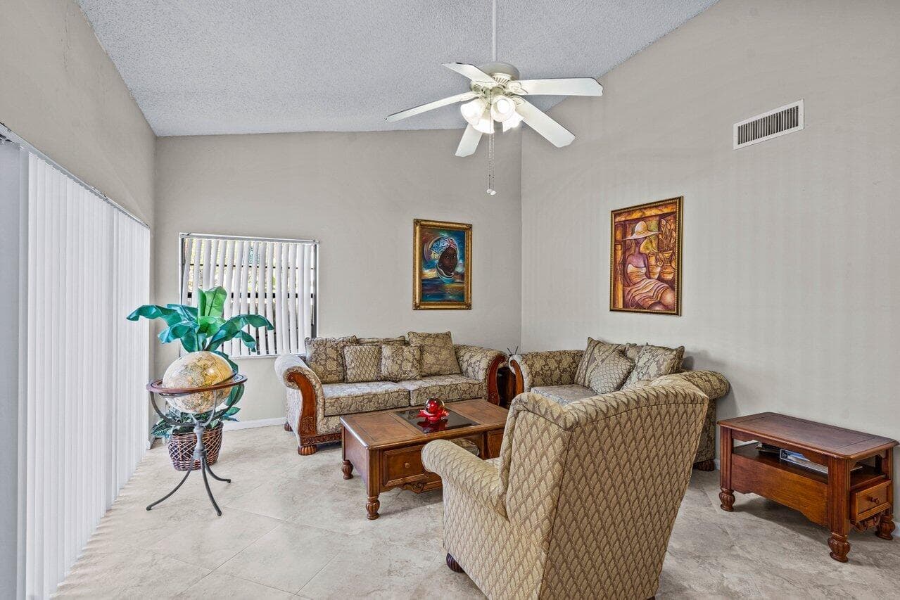 2195 NW 14th Street, Delray Beach, FL 33445 — photo 9 of 44