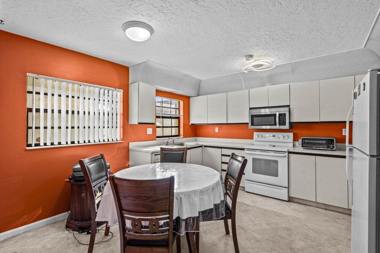 2195 NW 14th Street, Delray Beach, FL 33445 — photo 20 of 44