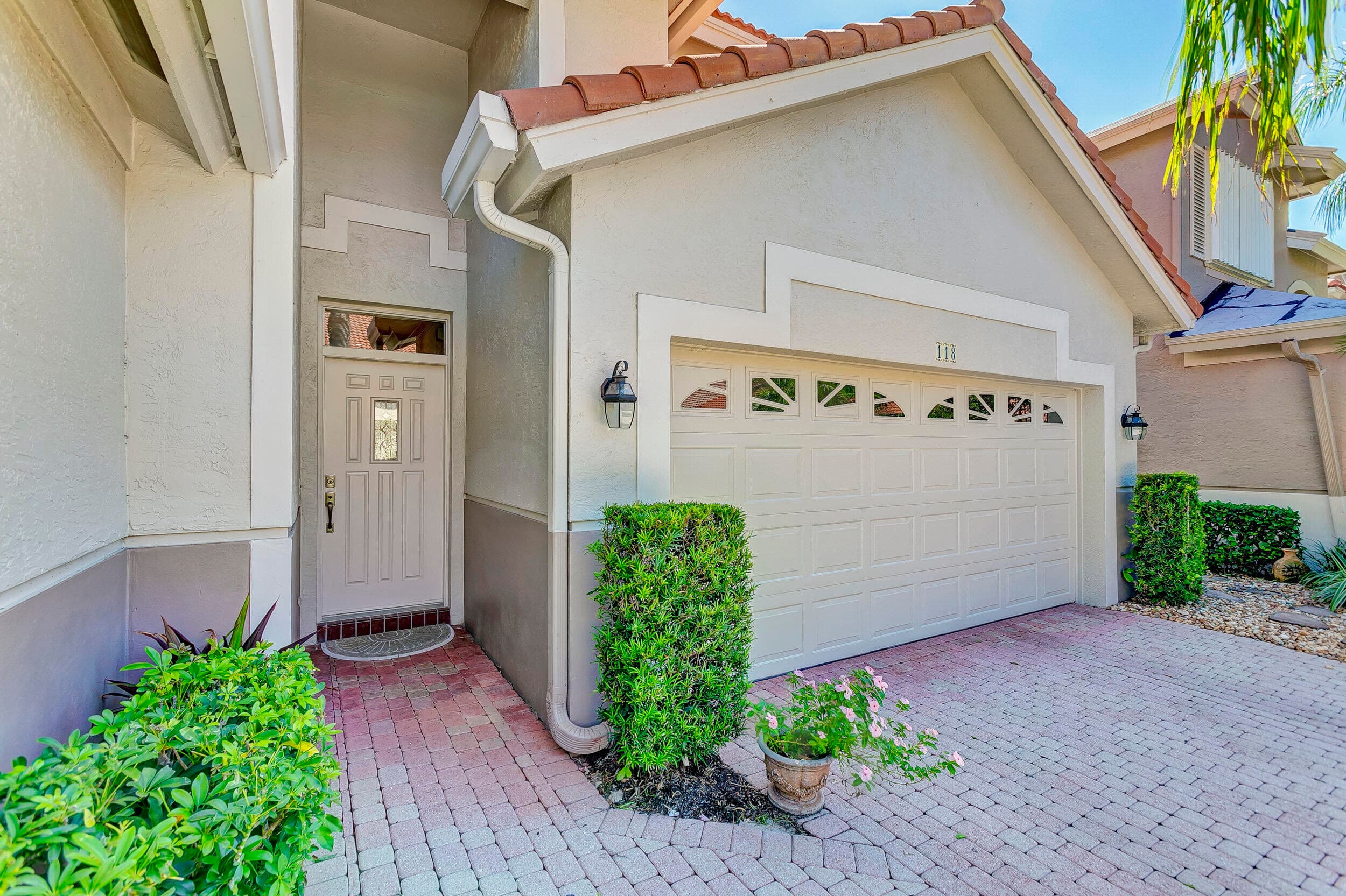 118 Monterey Pointe Drive, Palm Beach Gardens, FL 33418 — photo 9 of 116