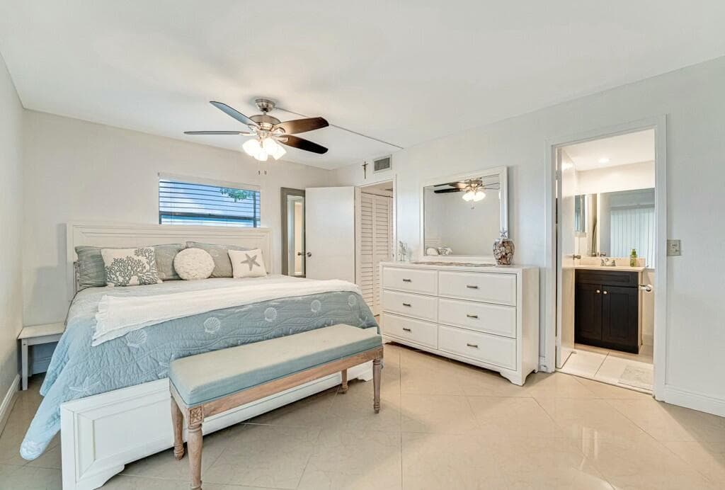350 Tuscany G, Delray Beach, FL 33446 — photo 11 of 16