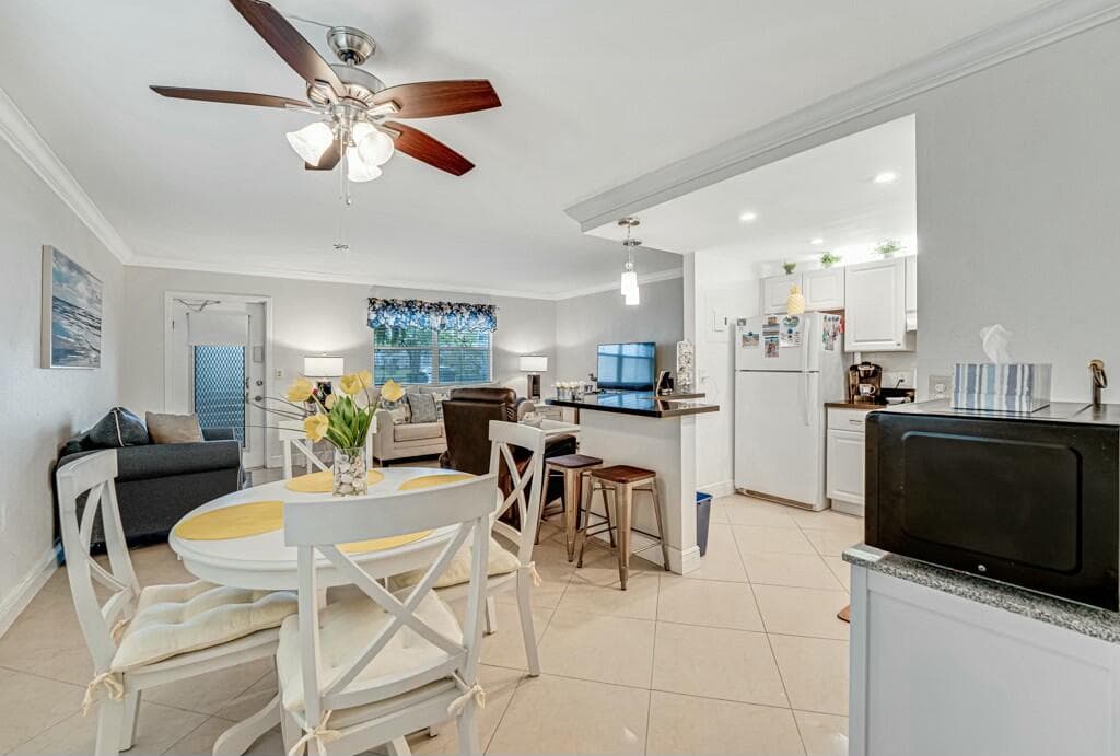 350 Tuscany G, Delray Beach, FL 33446 — photo 4 of 16