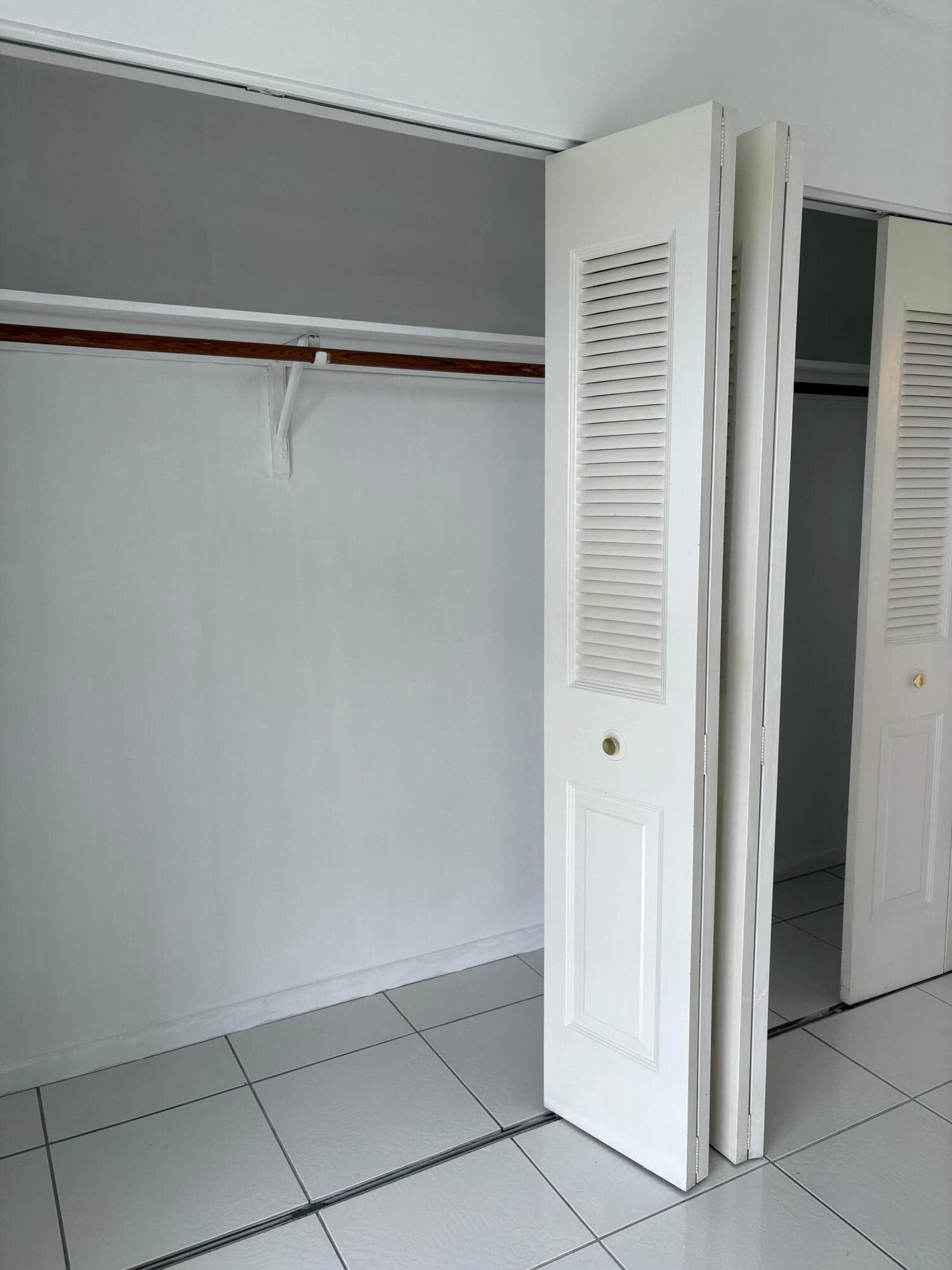 113 Berkshire E, West Palm Beach, FL 33417 — photo 6 of 12