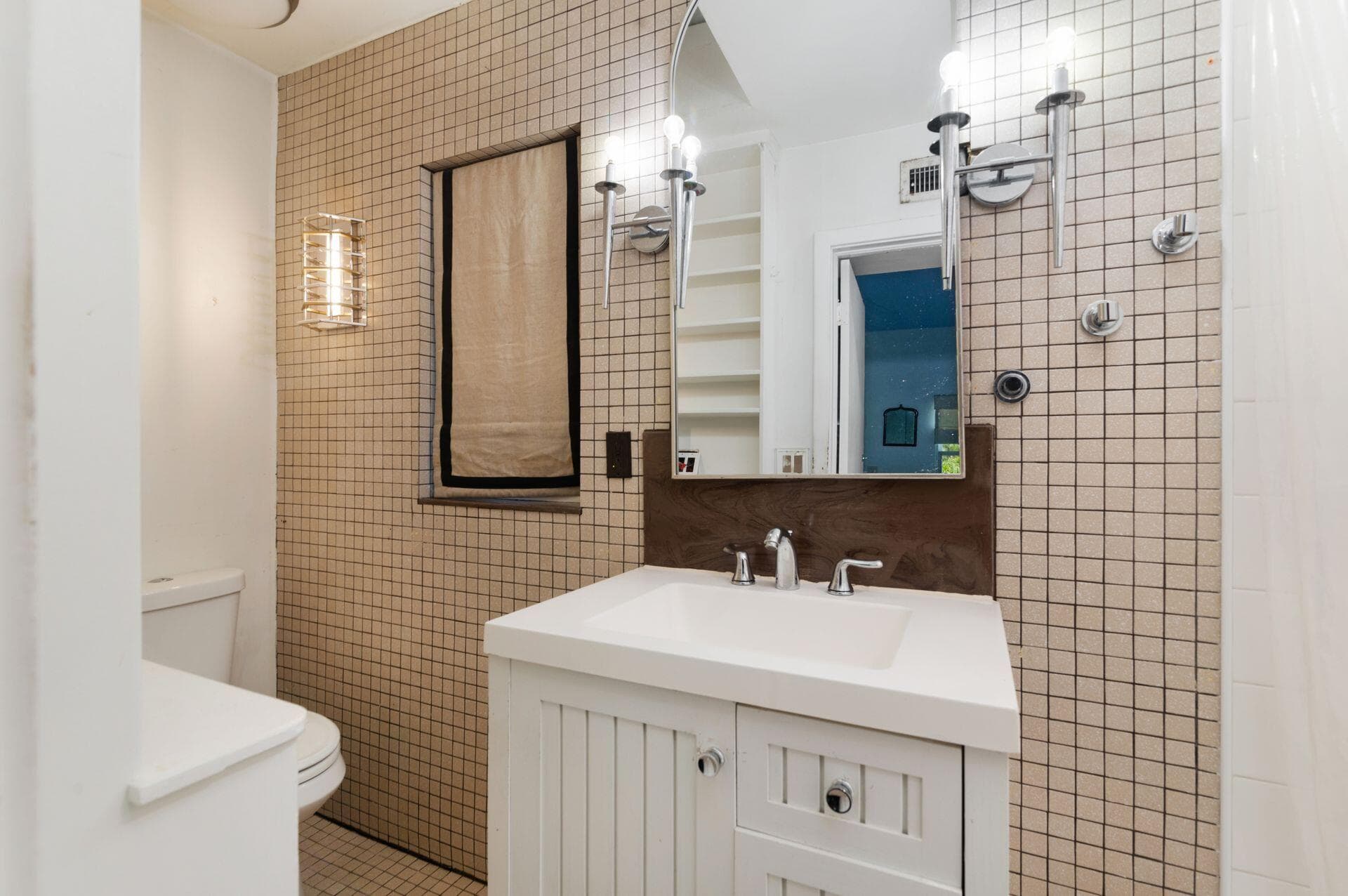 228 Phipps, Palm Beach, FL 33480 — photo 15 of 24