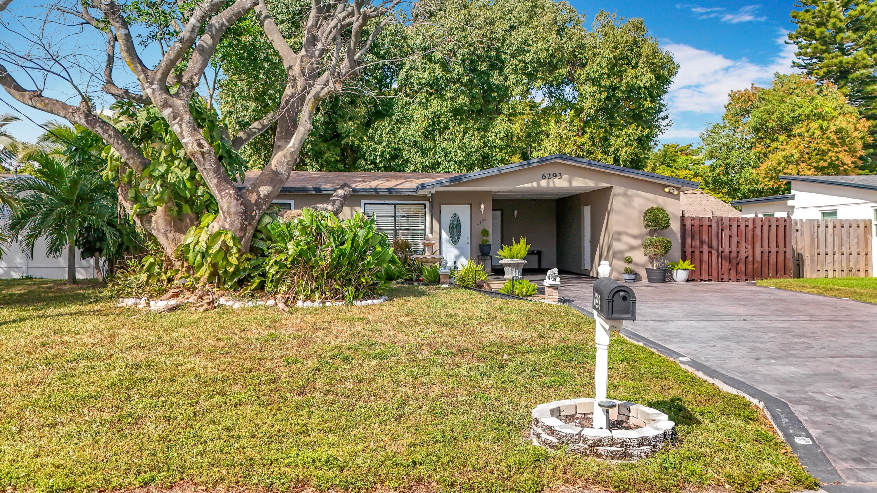 6293 NW 27th Street, Margate, FL 33063 — photo 1 of 41
