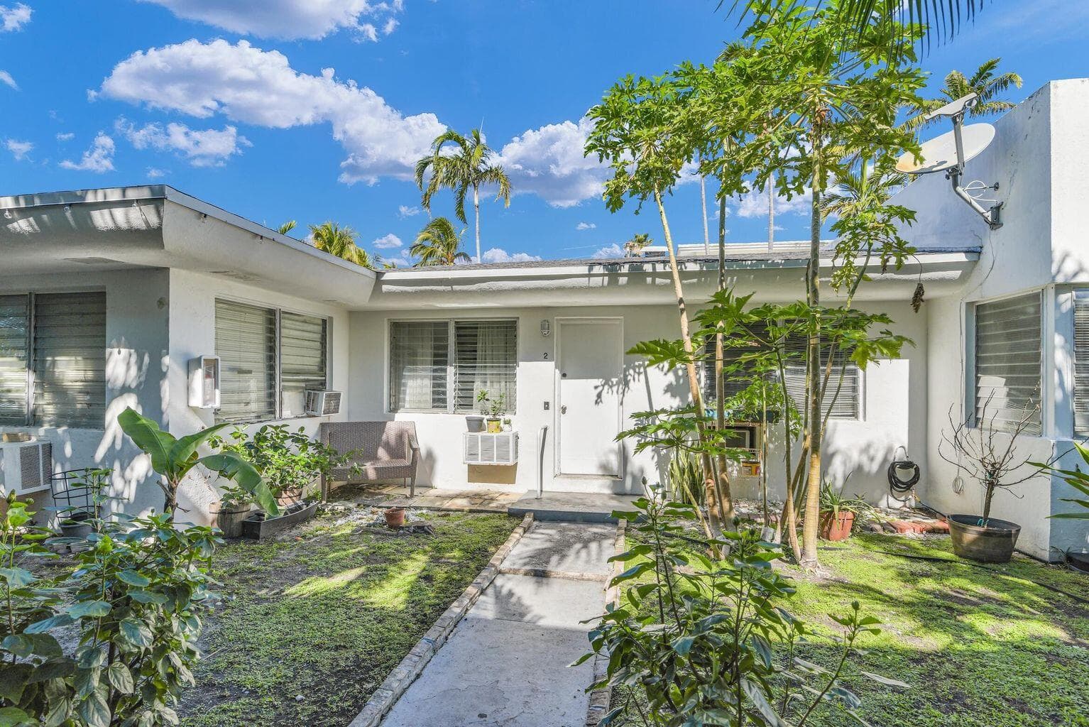 8430 Byron Avenue, Miami Beach, FL 33141 — photo 9 of 153