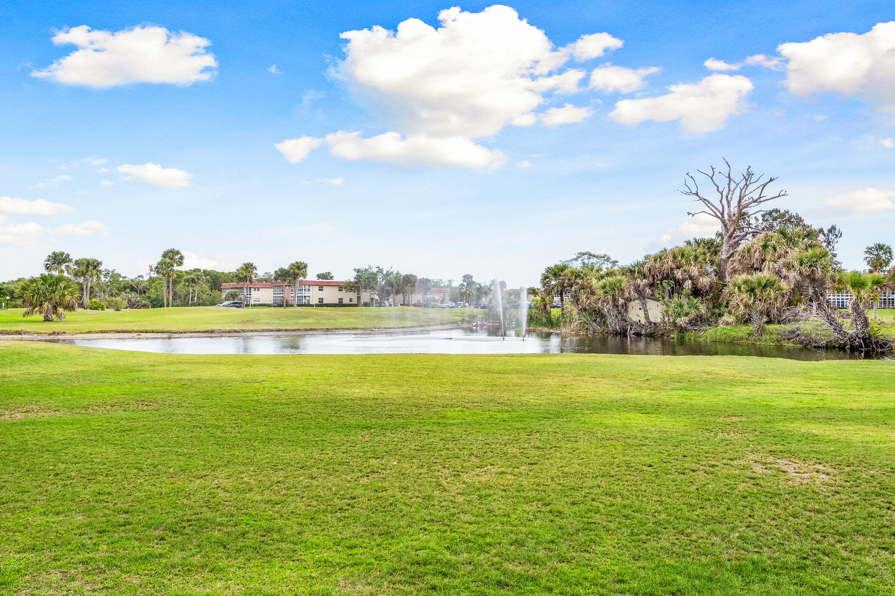 65 Woodland Drive 106, Vero Beach, FL 32962 — photo 26 of 34