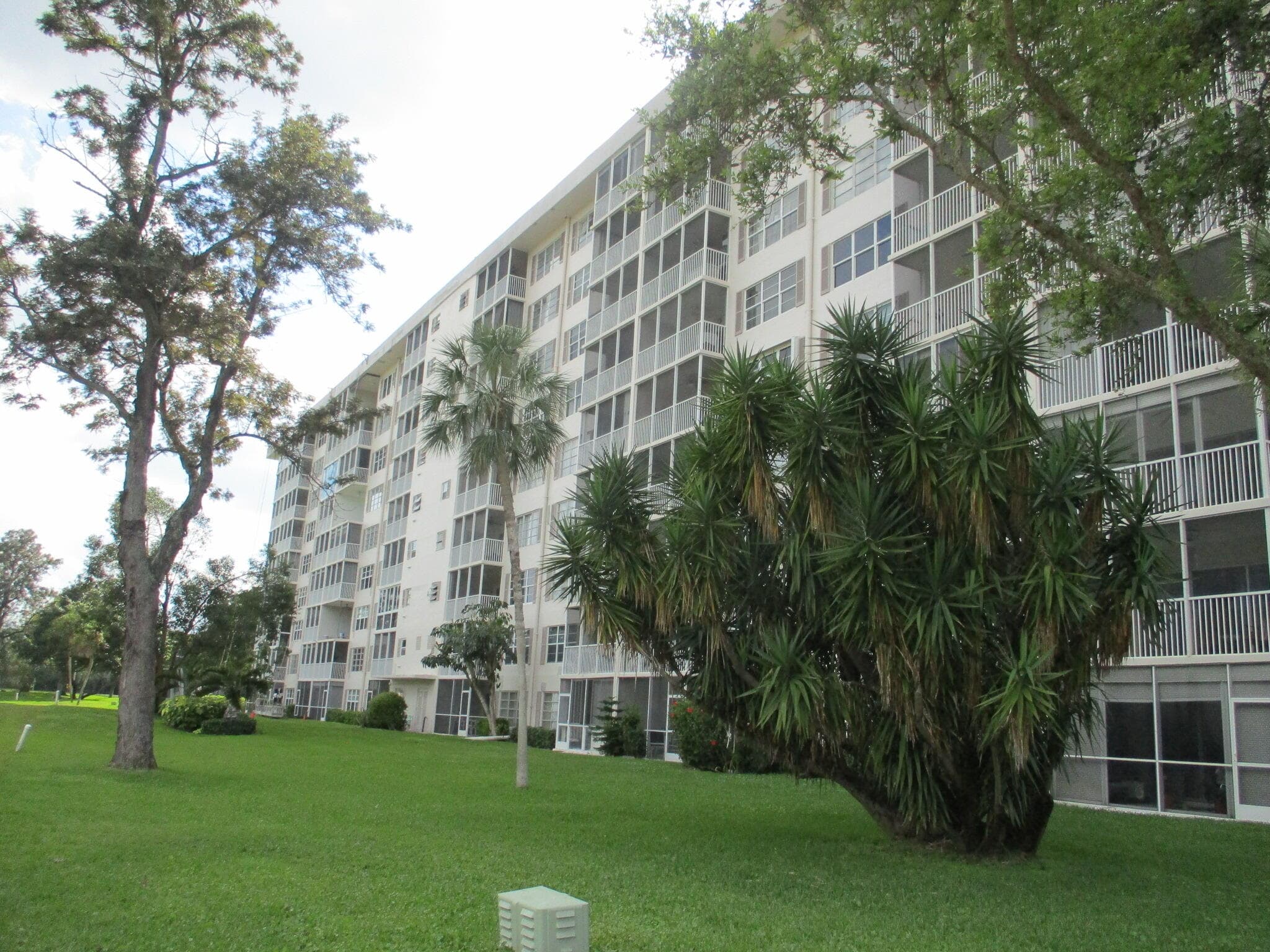 3300 N Palm Aire Drive 306, Pompano Beach, FL 33069 — photo 4 of 97