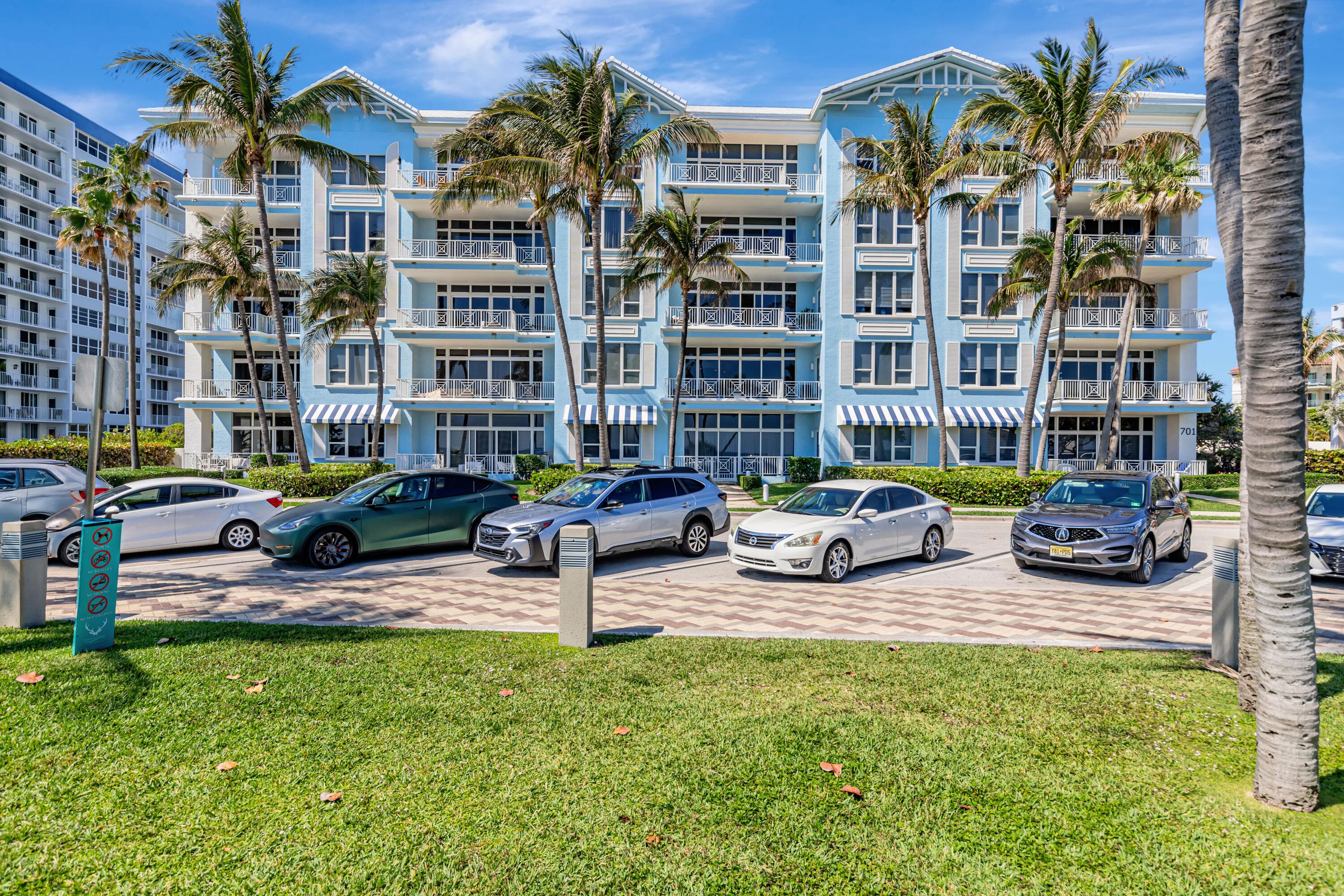 701 SE 21st Avenue 302, Deerfield Beach, FL 33441 — photo 11 of 52