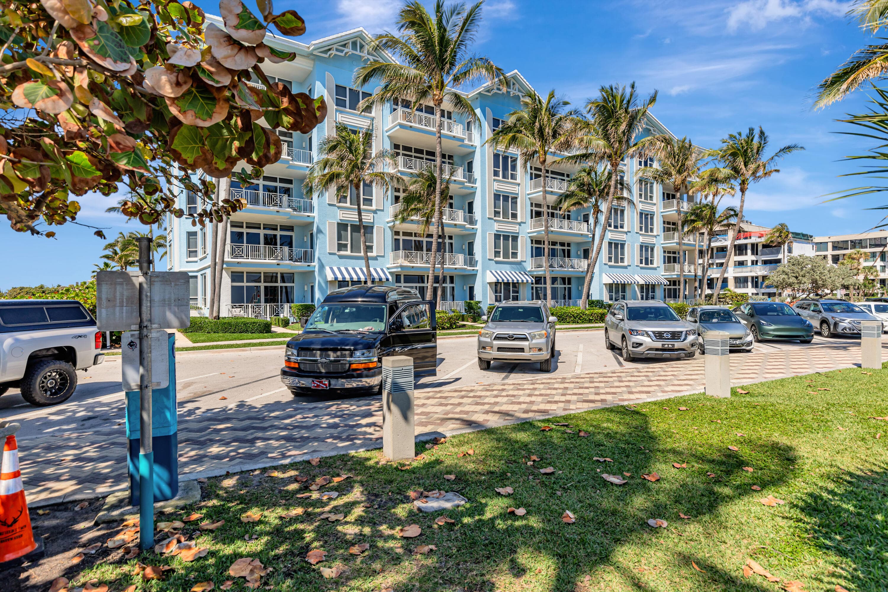 701 SE 21st Avenue 302, Deerfield Beach, FL 33441 — photo 12 of 52