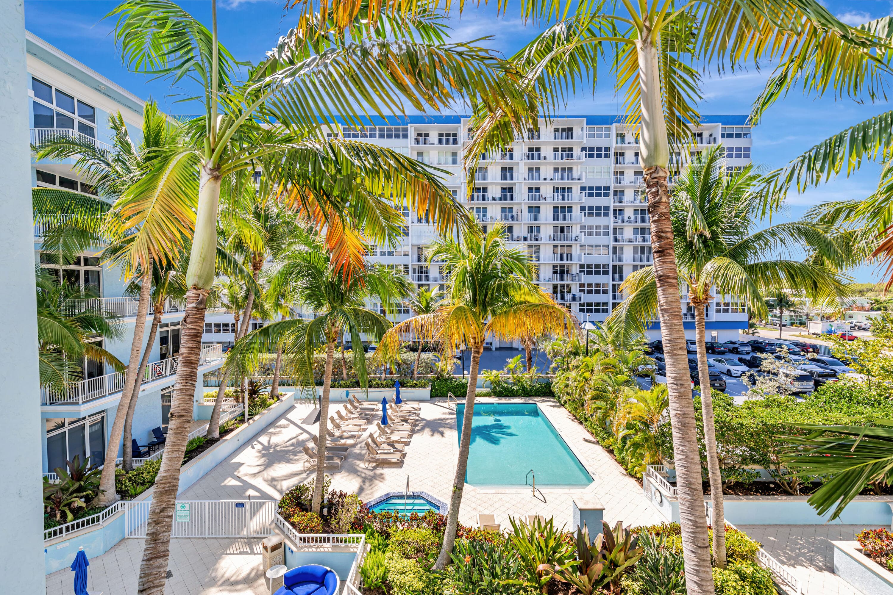 701 SE 21st Avenue 302, Deerfield Beach, FL 33441 — photo 2 of 52